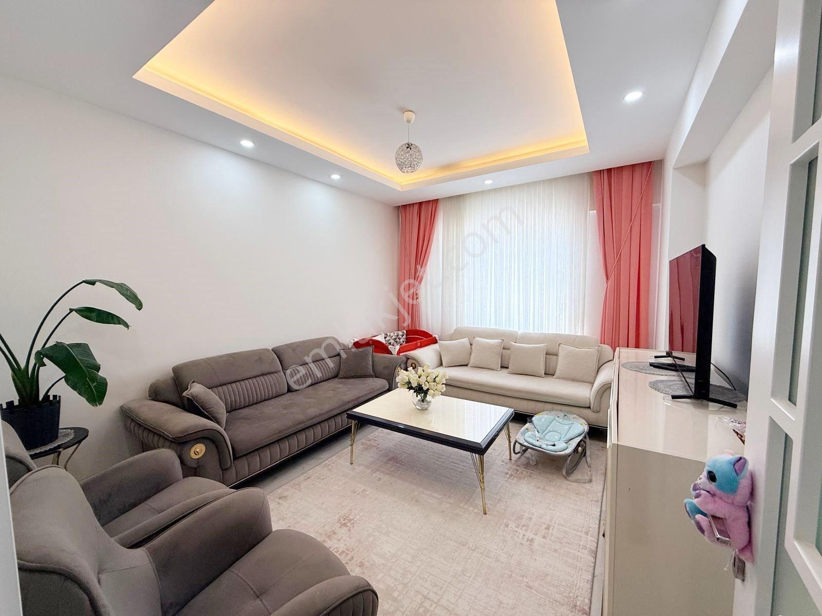 Beykent'te Geniş Yaşamın Yeni Adresi: Full Yapılı 3+1 Lüks Daire - Görsel 14