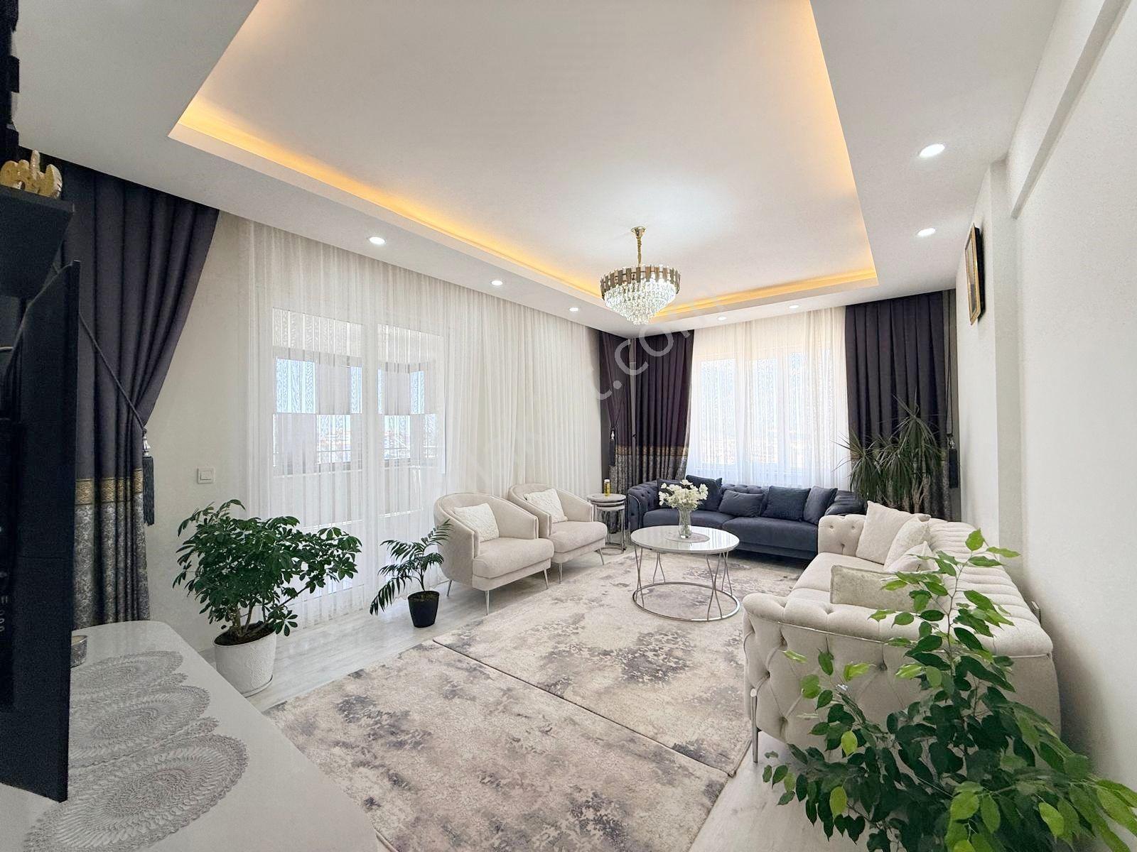 Beykent'te Geniş Yaşamın Yeni Adresi: Full Yapılı 3+1 Lüks Daire - Görsel 9