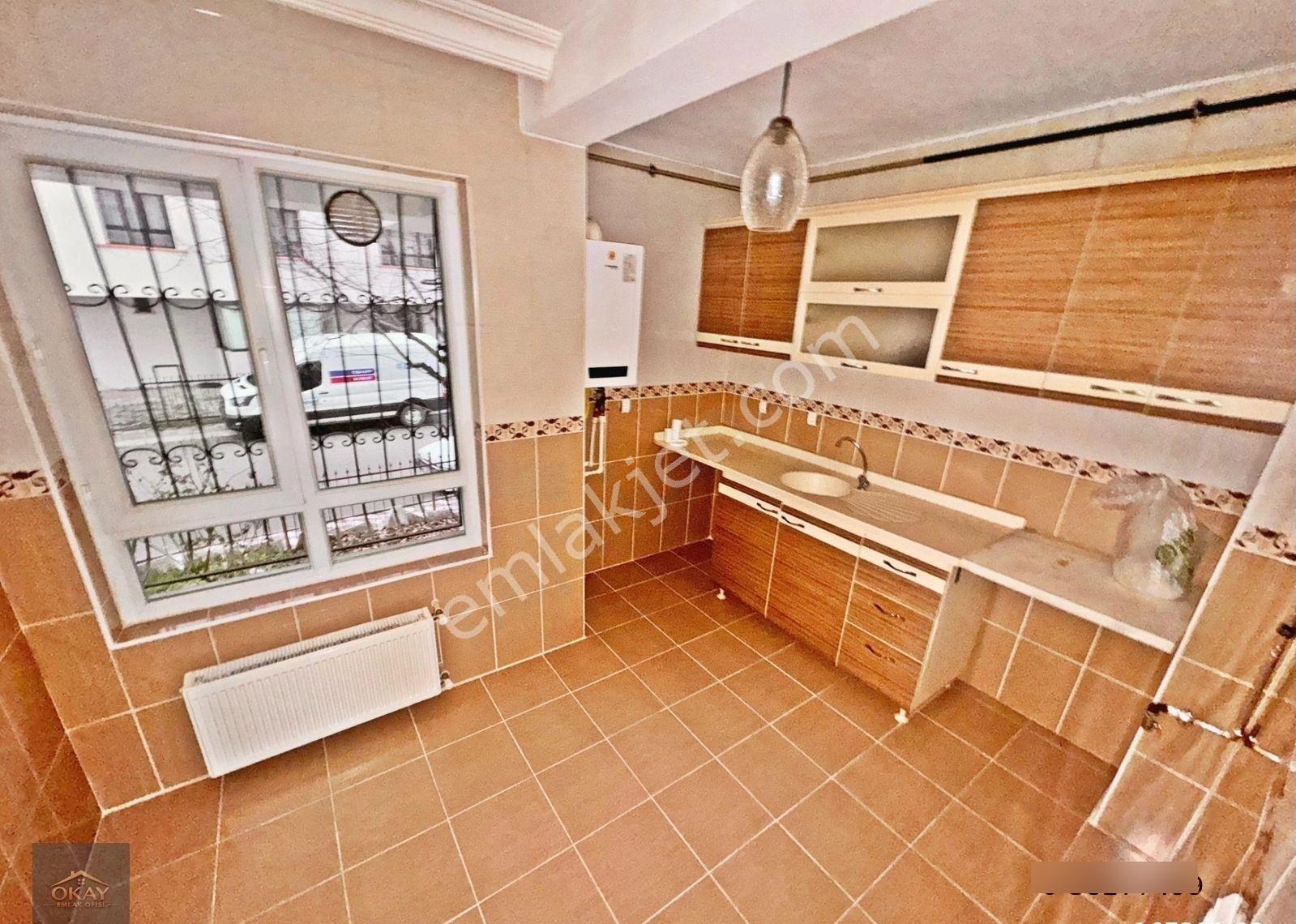 Ayvalı Estergon Caddesi Yakını 2. Kat Konumlu Asanörlü+iskanlı+balkonlu 2+1 90m² - Görsel 11