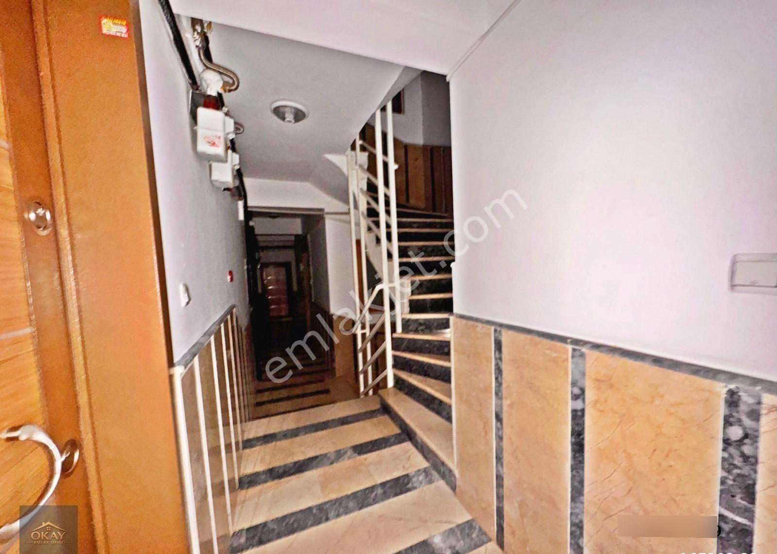 Ayvalı Estergon Caddesi Yakını 2. Kat Konumlu Asanörlü+iskanlı+balkonlu 2+1 90m² - Görsel 21