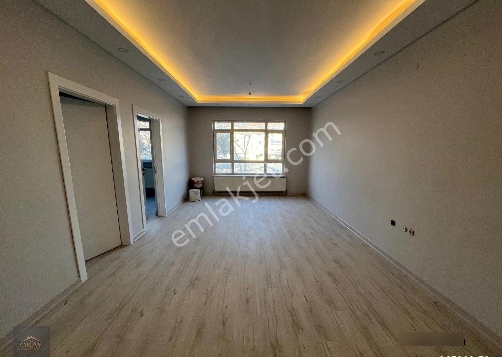 Etlik Merkezde Ultra Lüx Yapılı 1.kat Cadde Üzeri Ön Cephe 3+1 125m² - Görsel 8