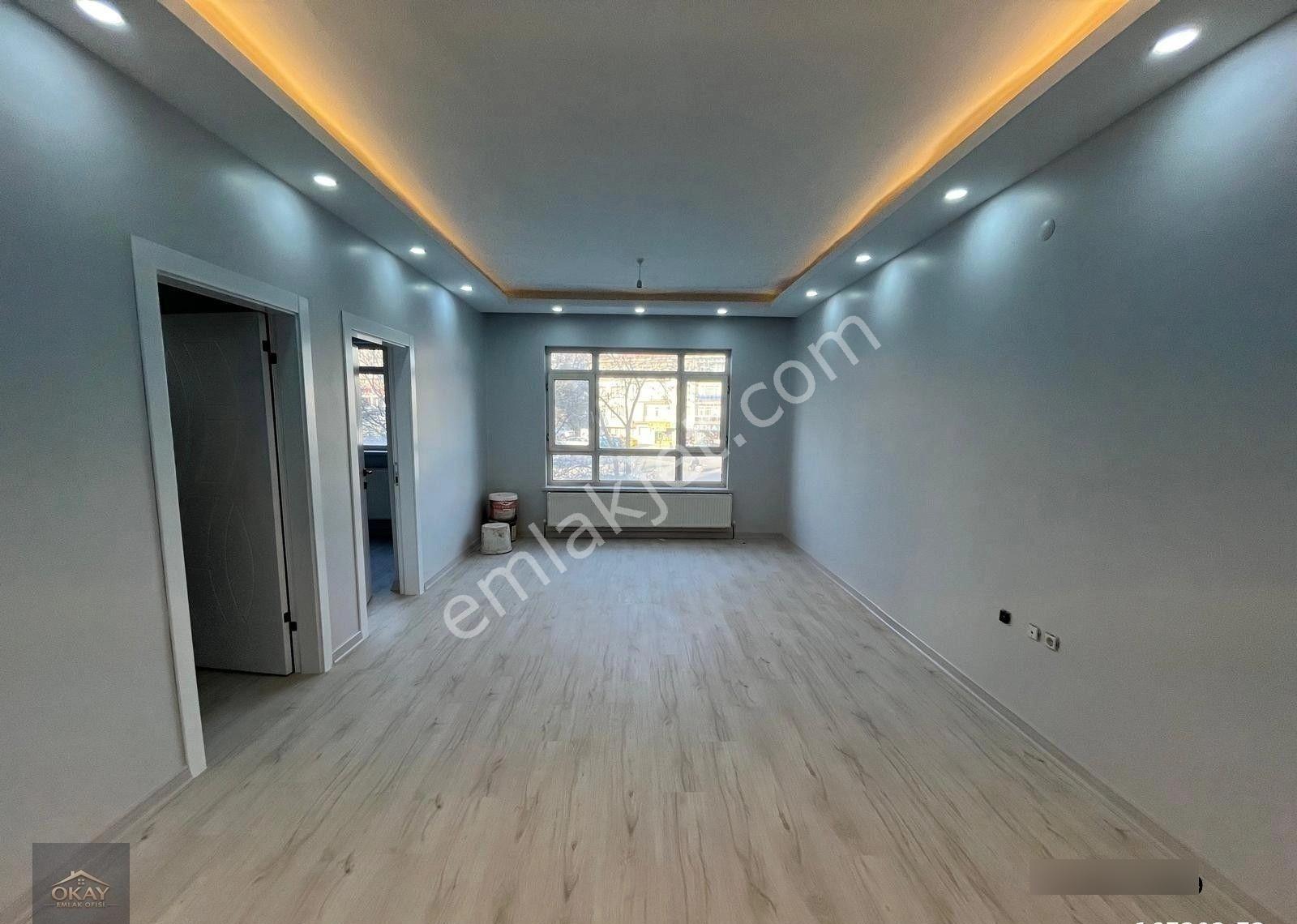 Etlik Merkezde Ultra Lüx Yapılı 1.kat Cadde Üzeri Ön Cephe 3+1 125m² - Görsel 5
