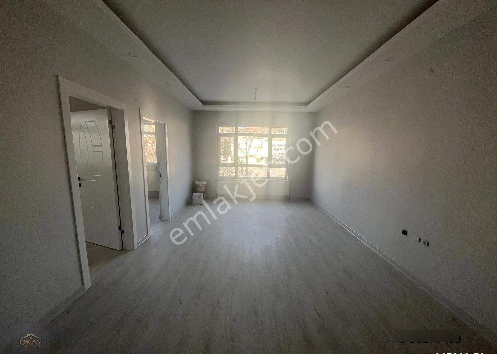 Etlik Merkezde Ultra Lüx Yapılı 1.kat Cadde Üzeri Ön Cephe 3+1 125m² - Görsel 22