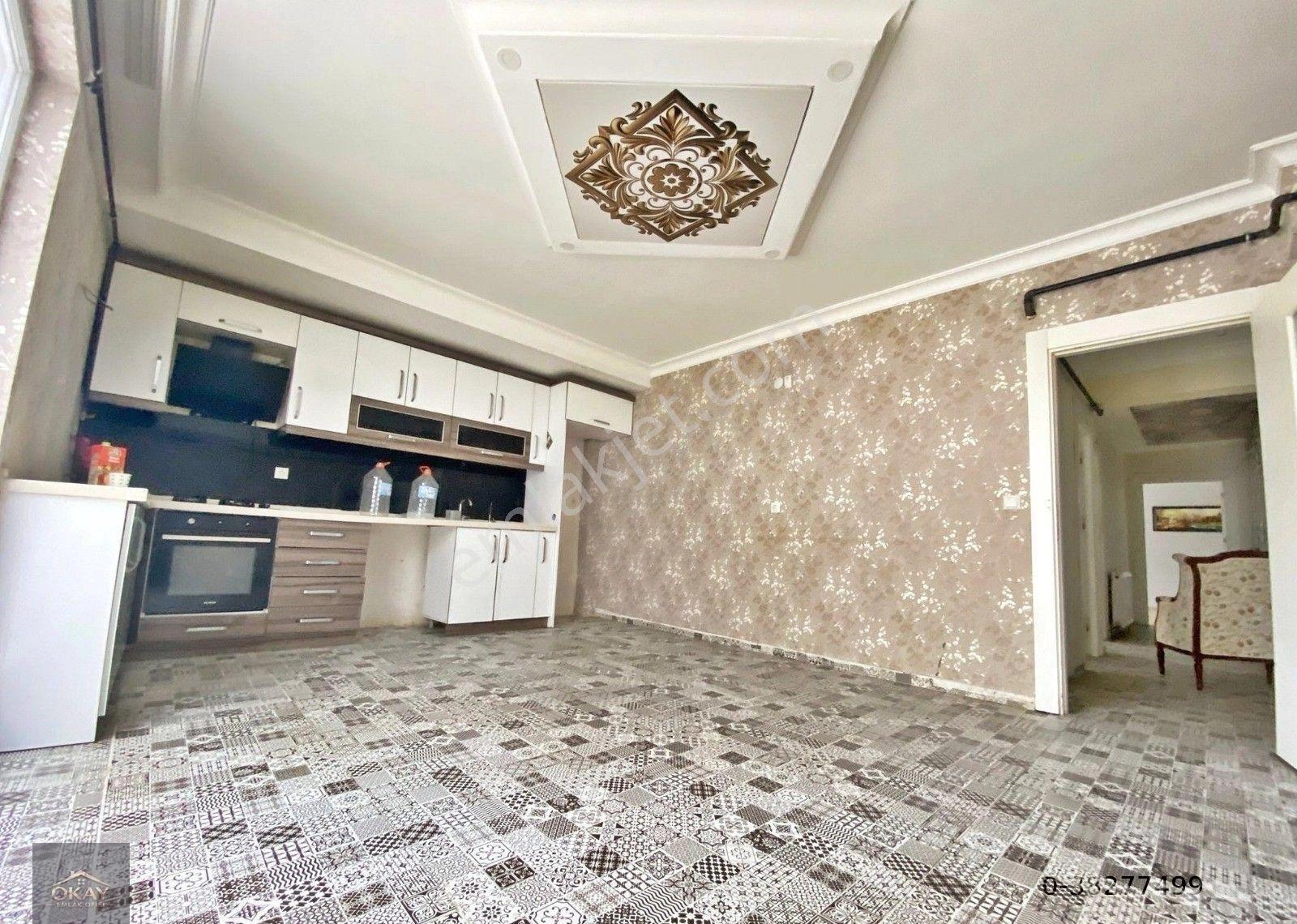 Sancaktepe Merkez'de Giriş Kat Yeni Bina 140m² Ulaşımı Kolay 3+1 Satılık