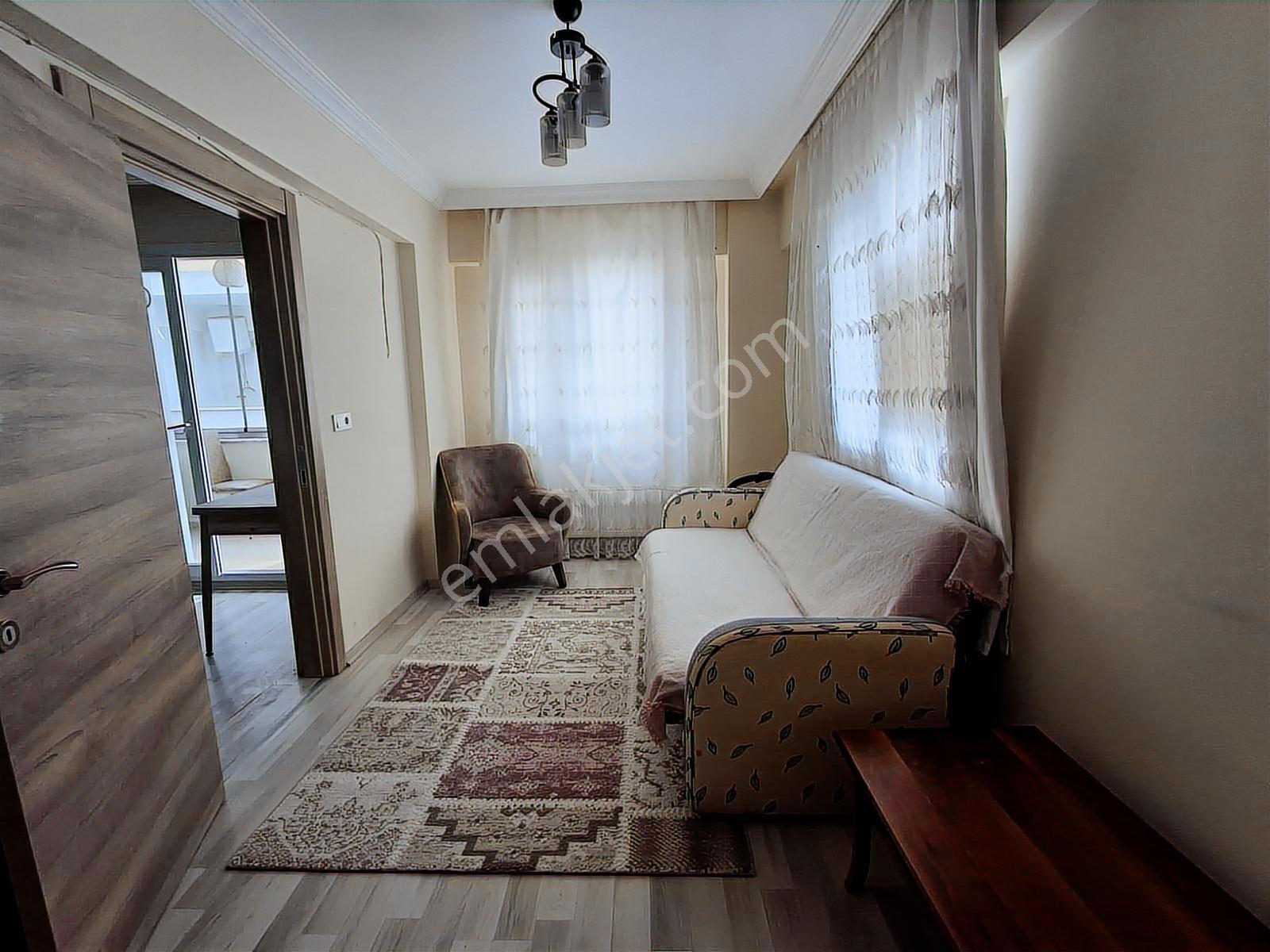 Doğalgazlı, Temiz Eşyalı 2+1 Kiralık Daire - Görsel 12