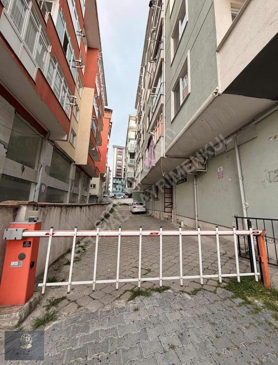 Muhittin Mah Arakat 3+1 İçi Yapılı İskanlı 13 Yaş Ayrı Wc - Görsel 22