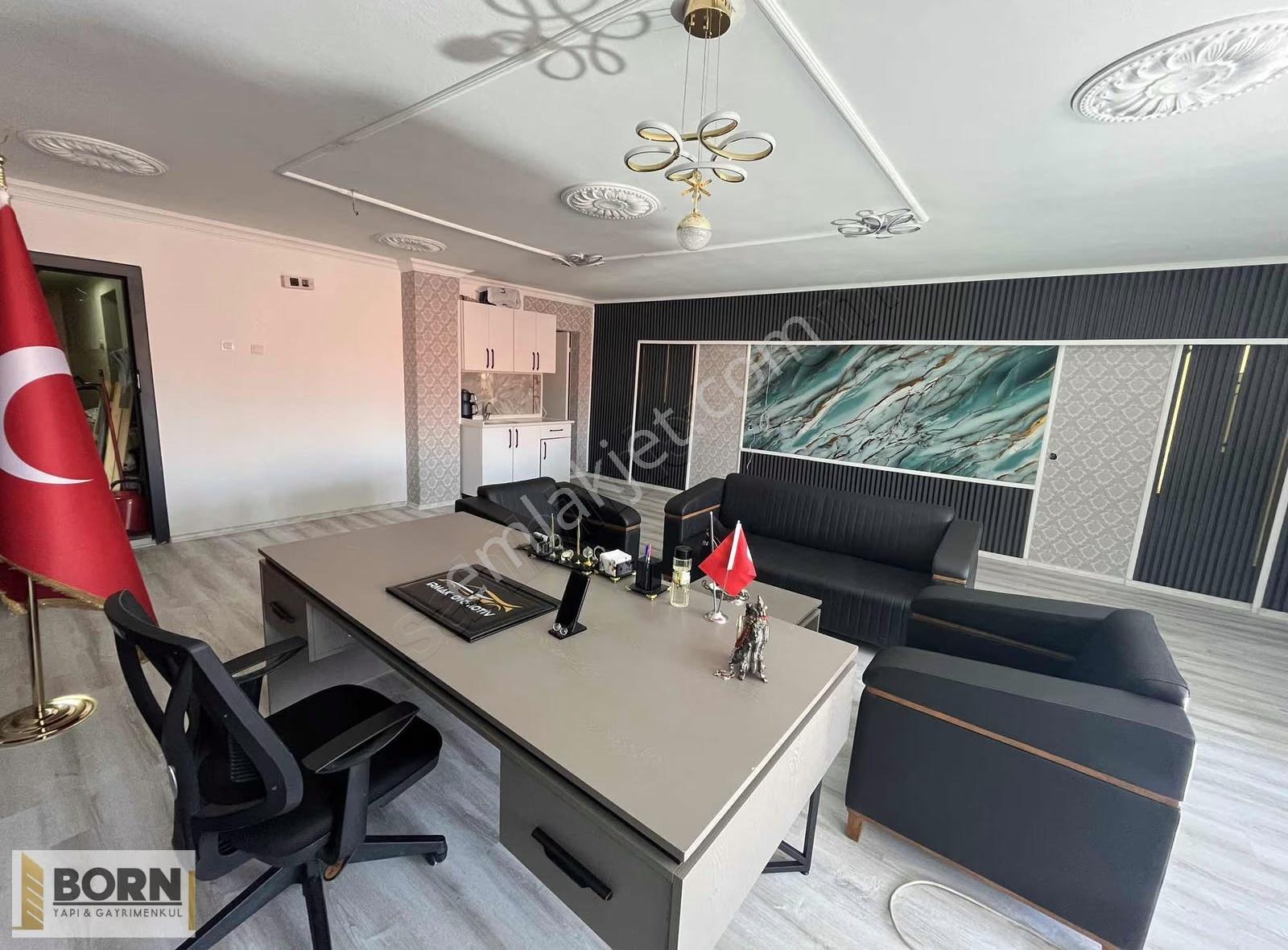 Konak Tepecik 'de Hastaneler Yakını, Full Tadılatlı 65 M2 Ofis - Görsel 26