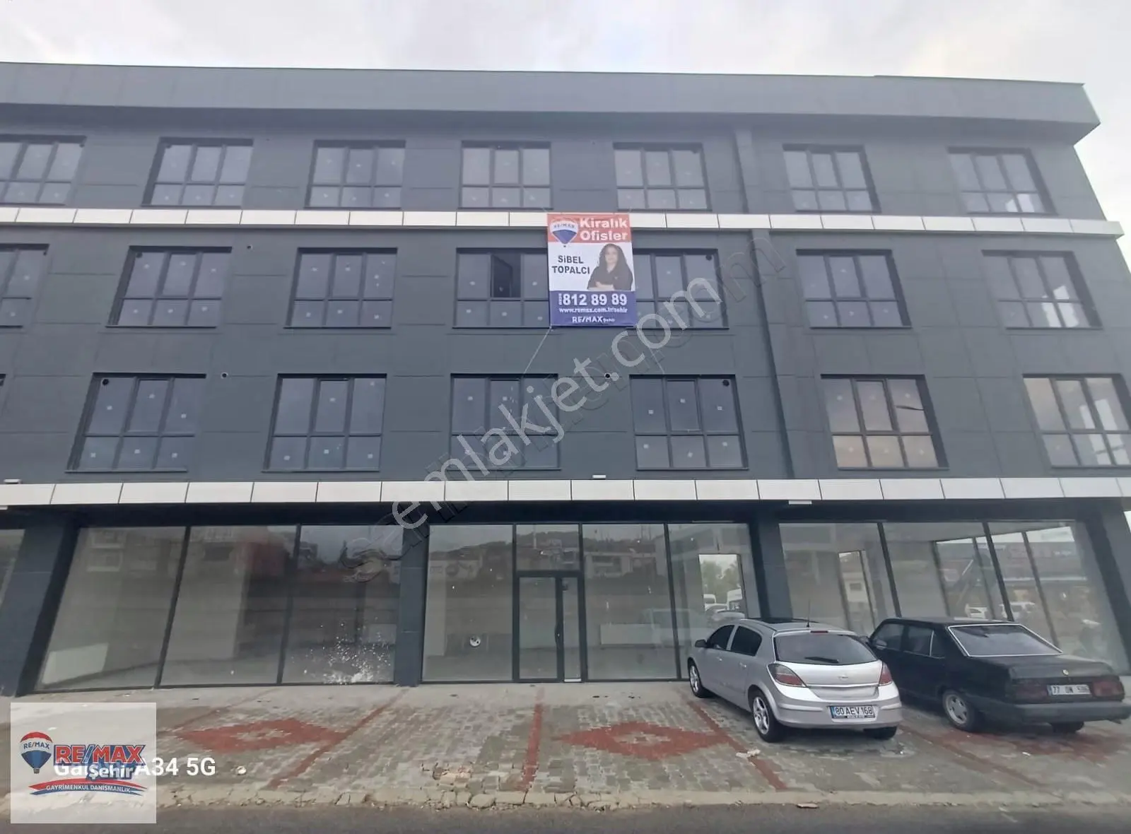 Remax Şehir Den Merkez De 1+1 Satılık Ofis