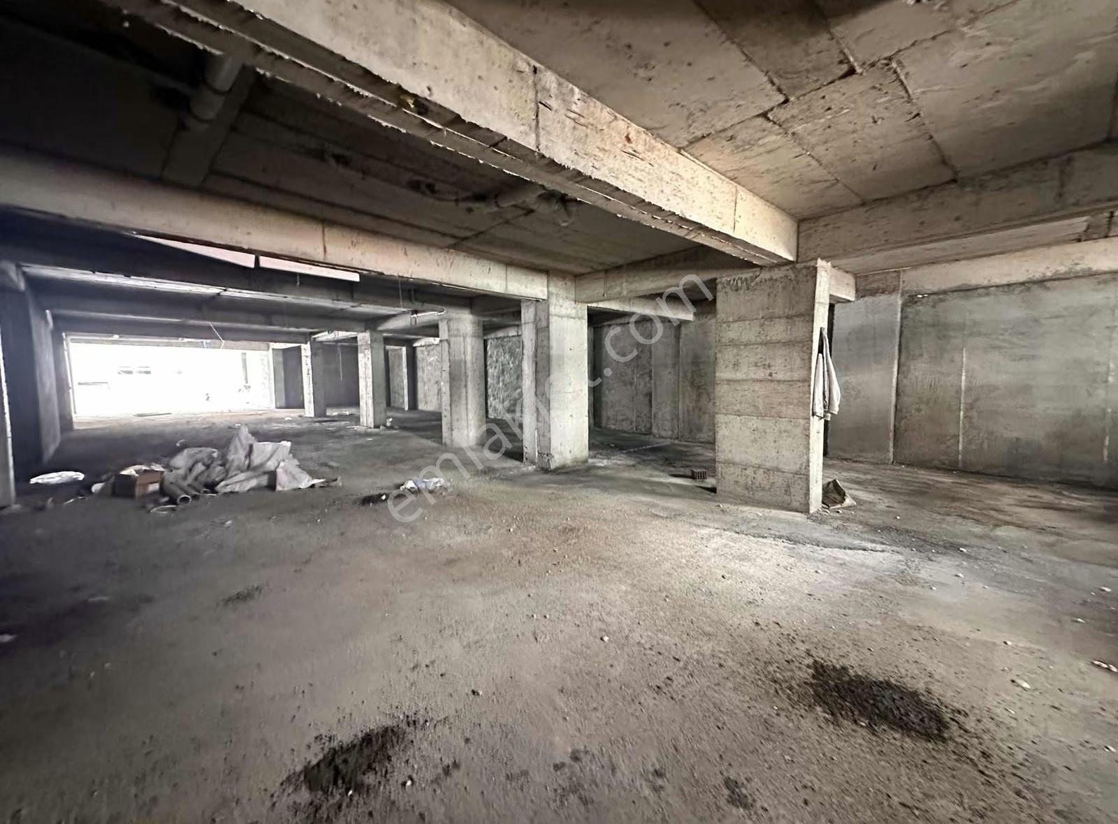 İks Emlaktan Kiralık 500 Metrekare İş Yeri - Görsel 4