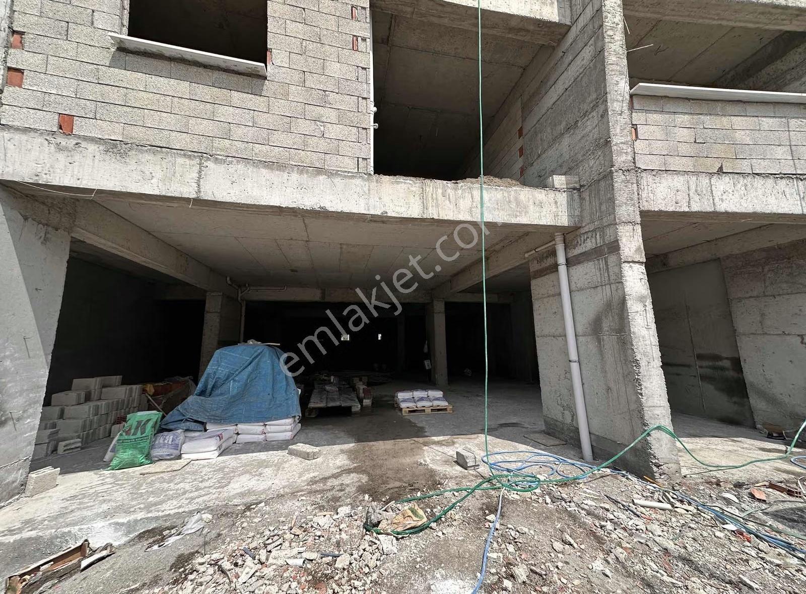 İks Emlaktan Kiralık 500 Metrekare İş Yeri - Görsel 3