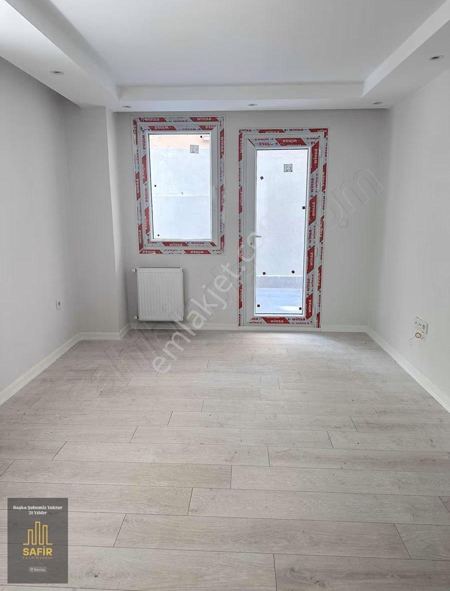 Zuhuraatbaba'da Satılık 75m2 2+1 Bahçe Kullanımlı Daire - Görsel 19