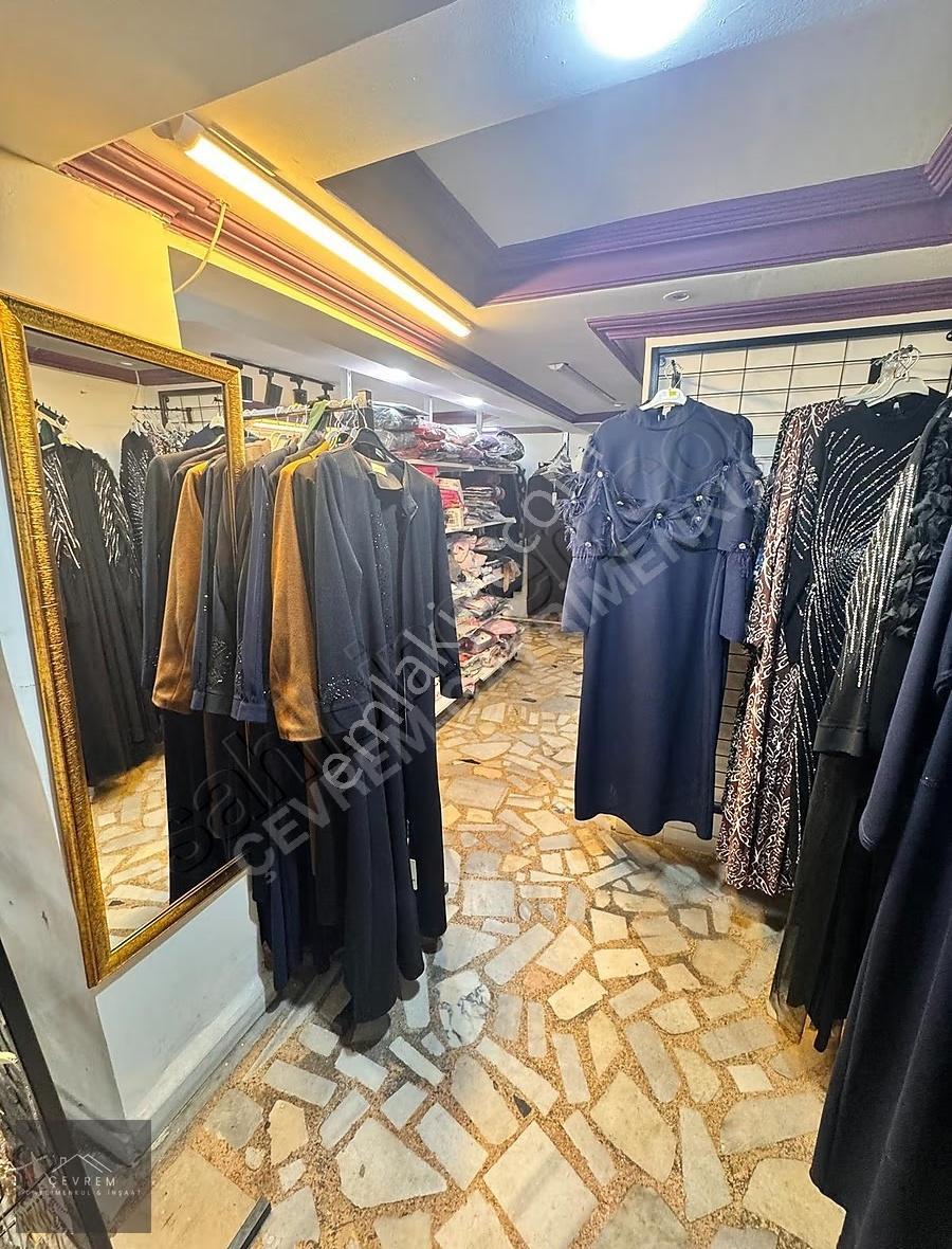 *çevrem* Kanarya'da Acil Devren Kiralık Bayan Giyim Mağazası - Görsel 11