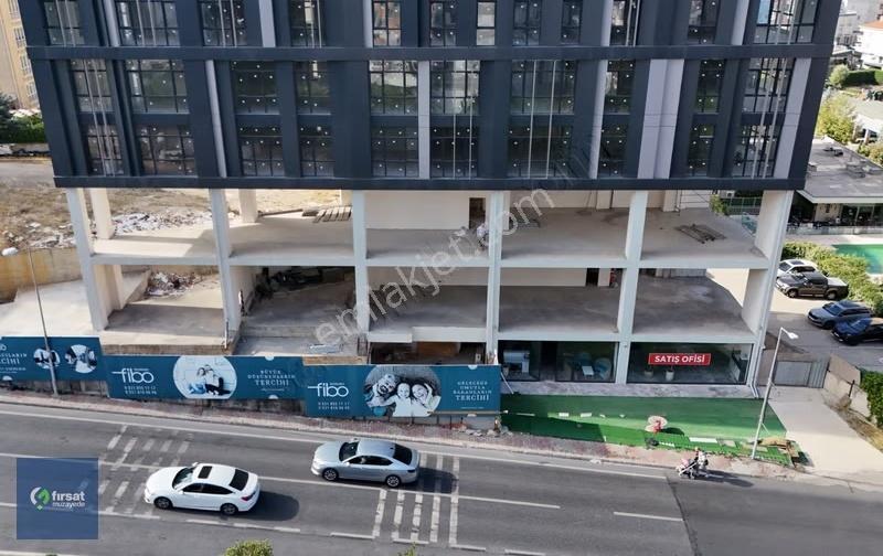 İstanbul Ümraniye Şerifali Kiralık 1750 M2 Dükkan - Görsel 2