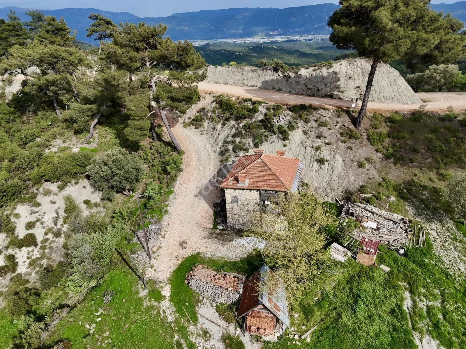 Kaş Akörüde Doğa Manzaralı Yapı Kayıtlı Evli Satılık Arsa