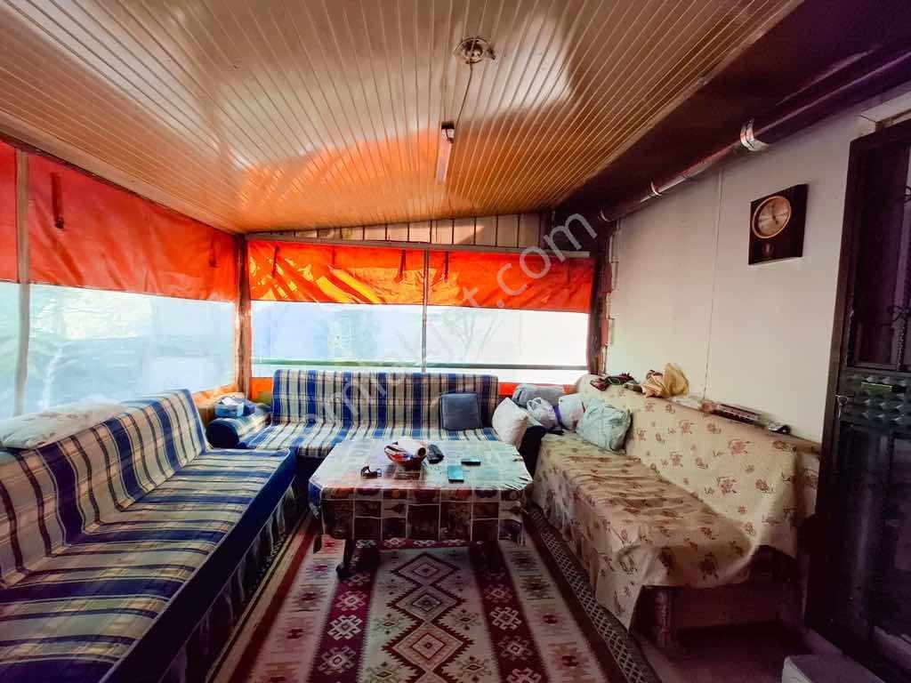Akyeniköyde İçinde 2+1 Evi Olan Muhteşem Bahçeli Arsa - Görsel 24