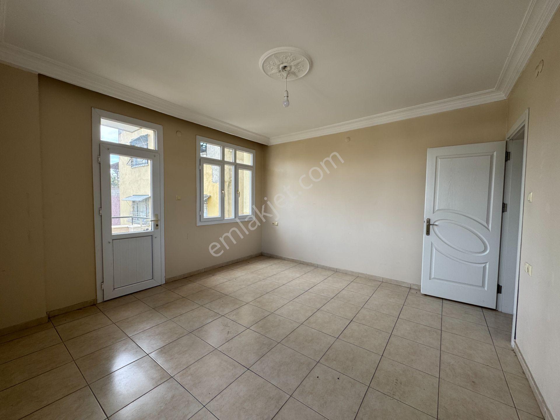 Kıyıboyu Cd. Yakınında 3+1 Metroya 10 Dk 185 M2 Saray Yavrusu! - Görsel 15