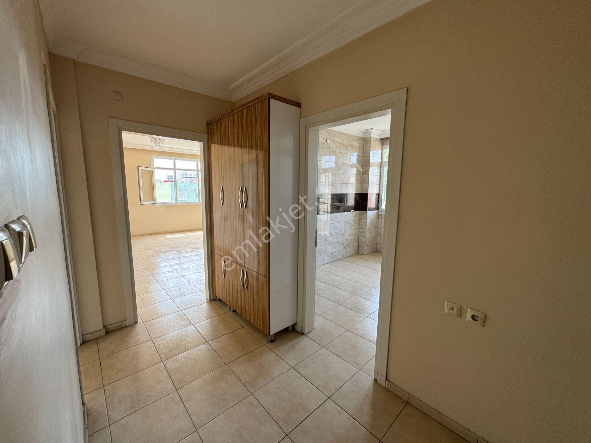 Kıyıboyu Cd. Yakınında 3+1 Metroya 10 Dk 185 M2 Saray Yavrusu! - Görsel 23