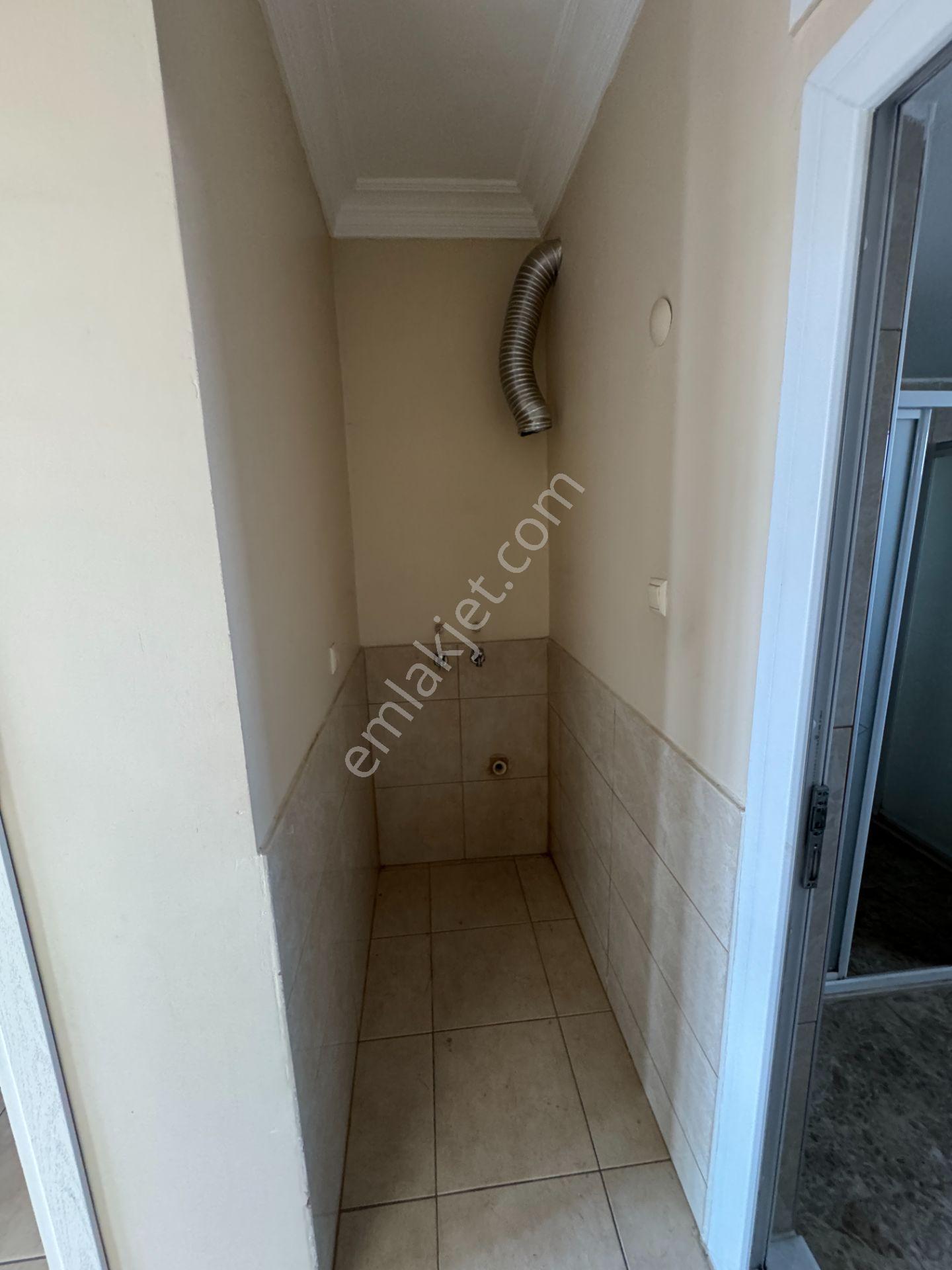 Kıyıboyu Cd. Yakınında 3+1 Metroya 10 Dk 185 M2 Saray Yavrusu! - Görsel 20