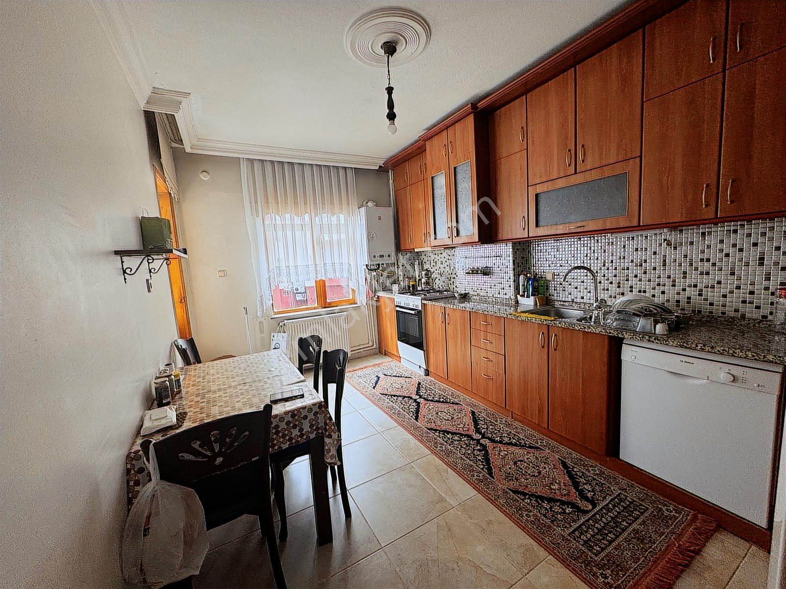Full Eşyalı Mobilyalı 3+1 Aboneleri Açık Kiralık Daire