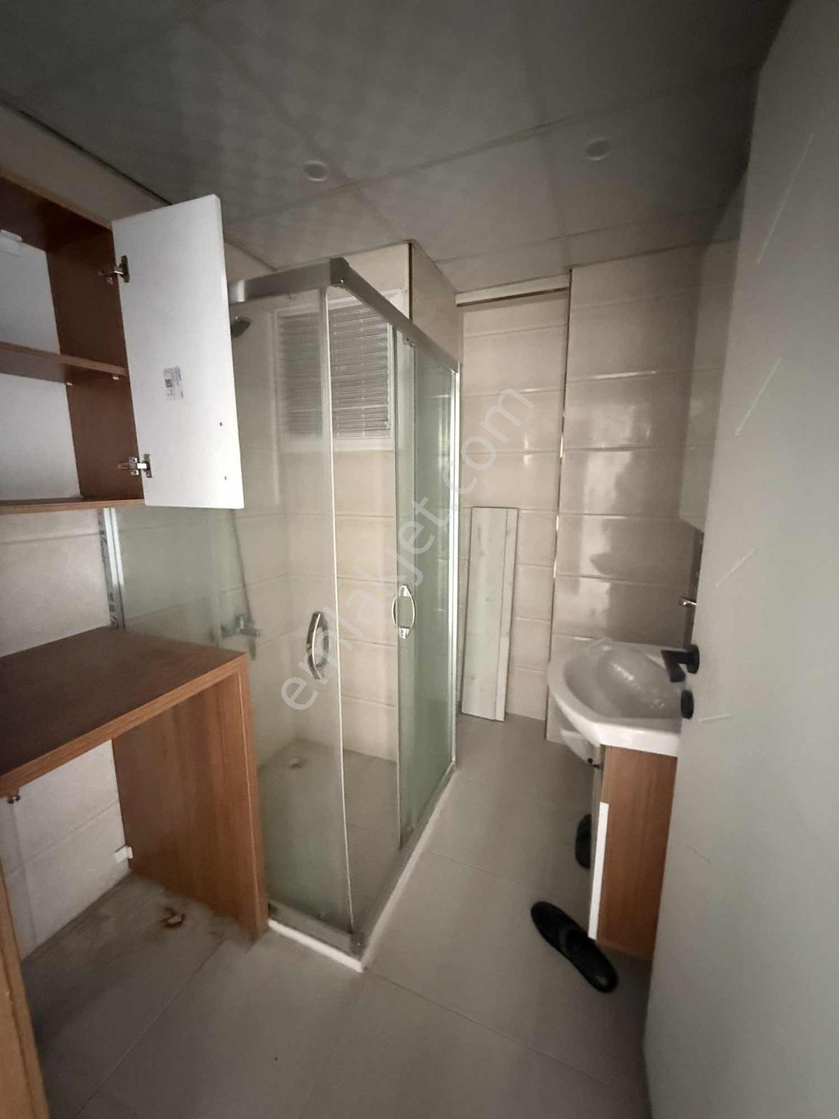 Acar Emlaktan Muradiye 23 Nisan Parkı Civarı Kiralık Ara Kat - Görsel 8