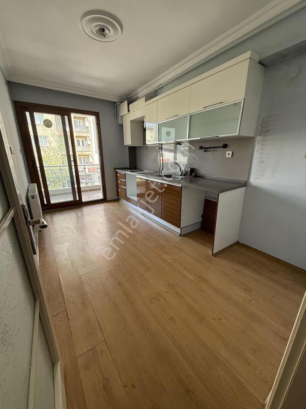 Nurfen'den Cadde Üstü Geniş Ferah 3+1 Kiralık Daire - Görsel 12