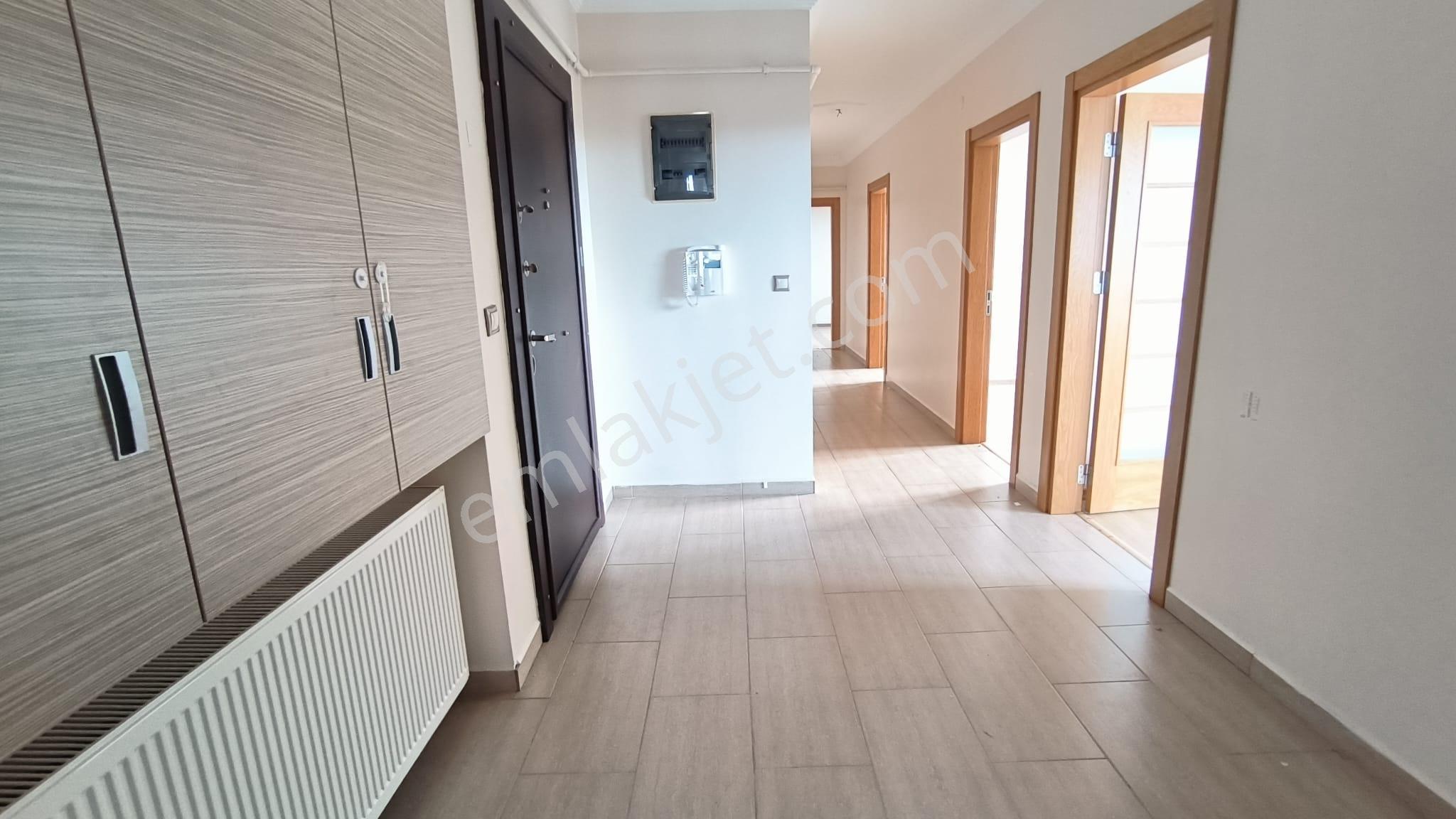 Trabzon Havaalanı Kanuni Mah. De Kiralık 3+1 Daire - Görsel 4