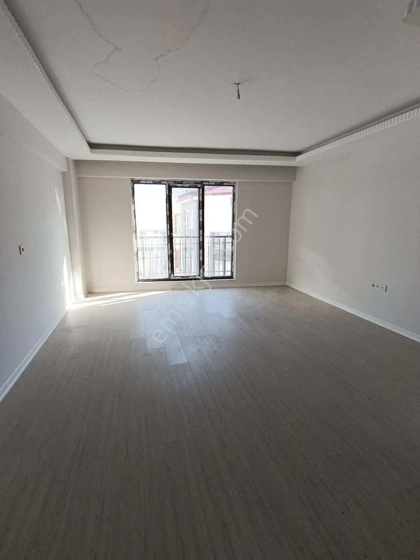 Balıkesir Bandırma Çınarlı Mah. 3+1 Satılık Dubleks Daire Merkezi Konumda