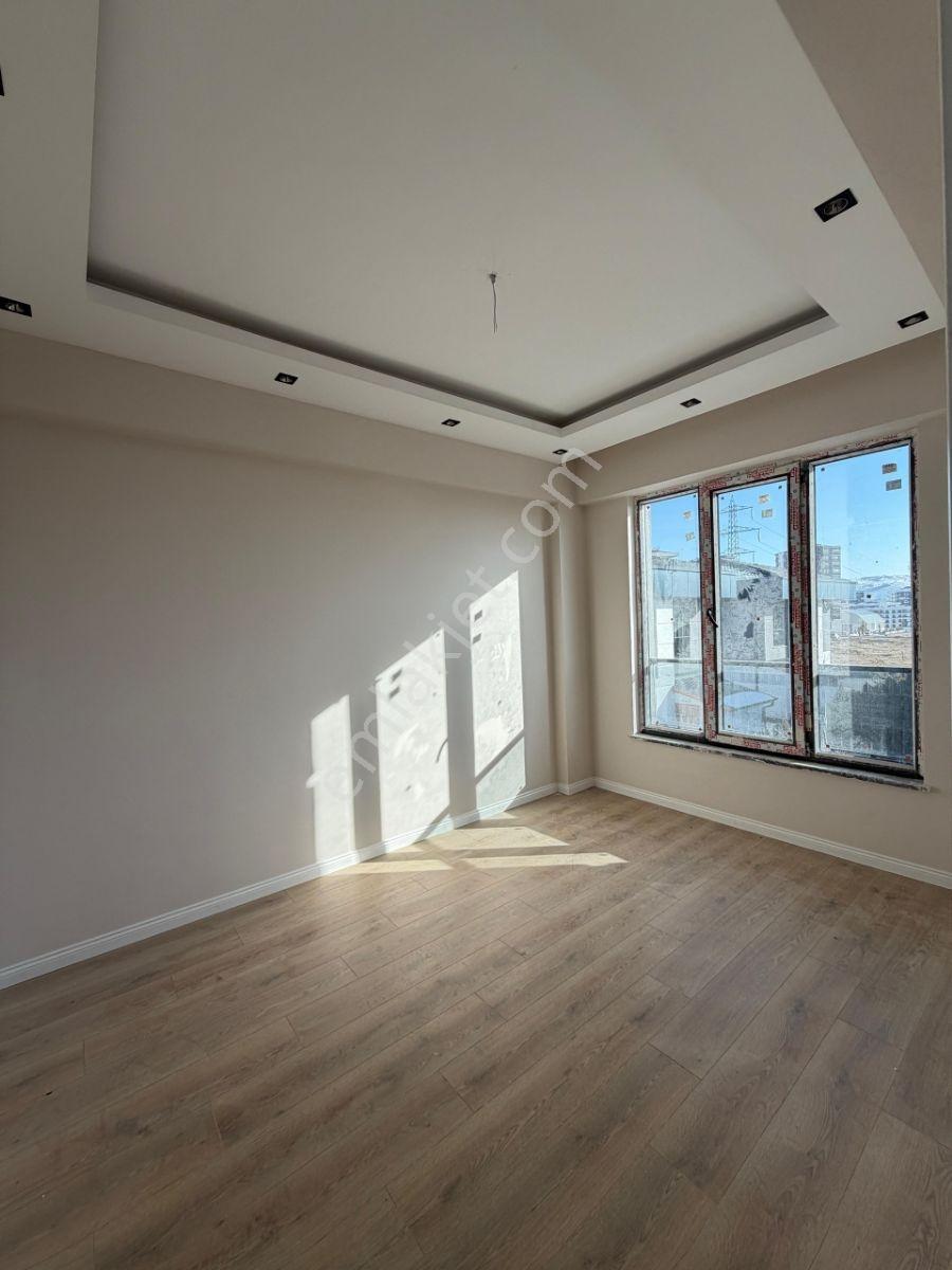 Hedef Emlak'tan Eğriköprüde Ultra Lüx Villa - Görsel 9