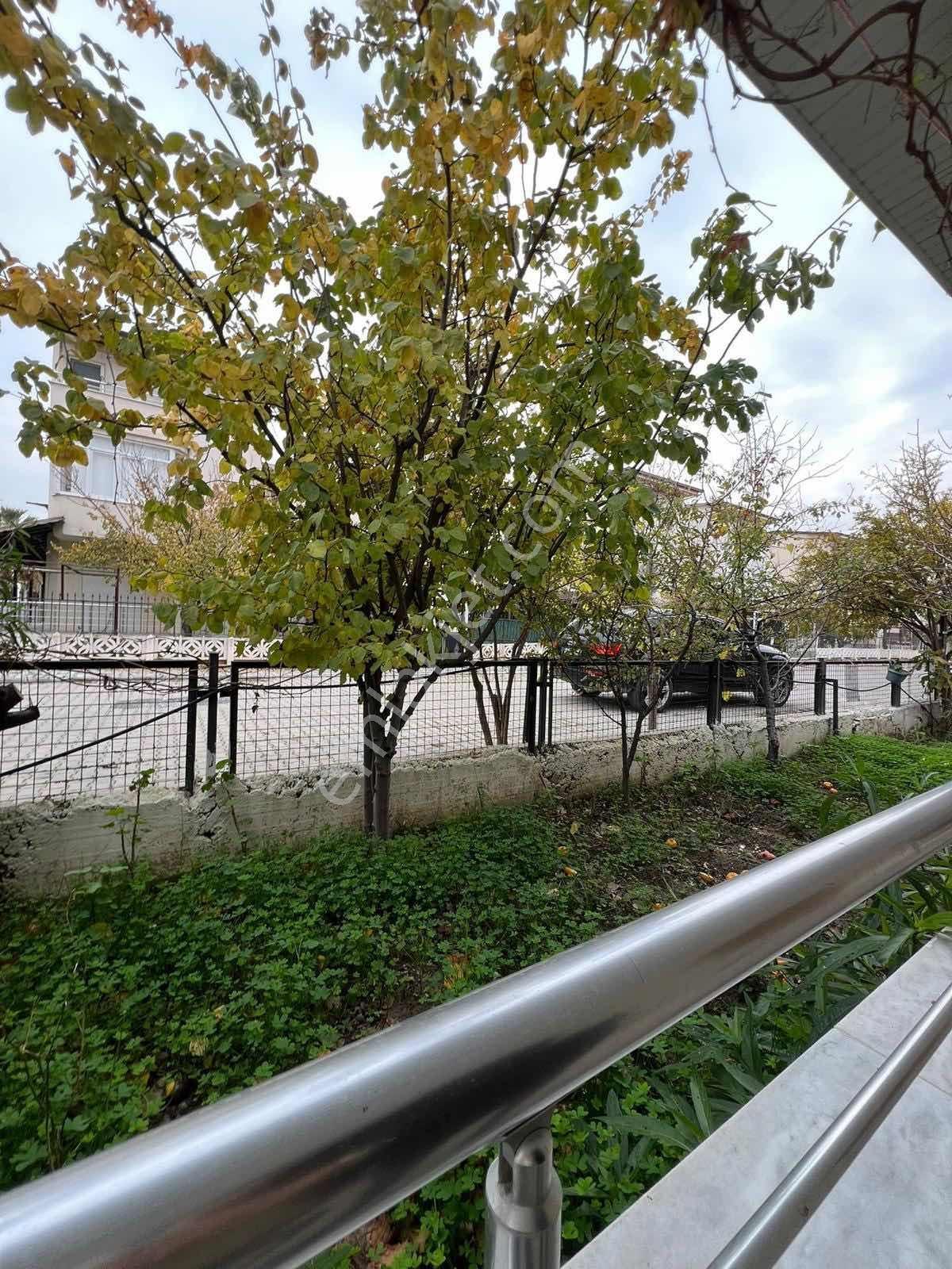 Kuşadası Güzelçamlıda Havuzlu 4+1 Köşe Konum Verandalı Villa - Görsel 8