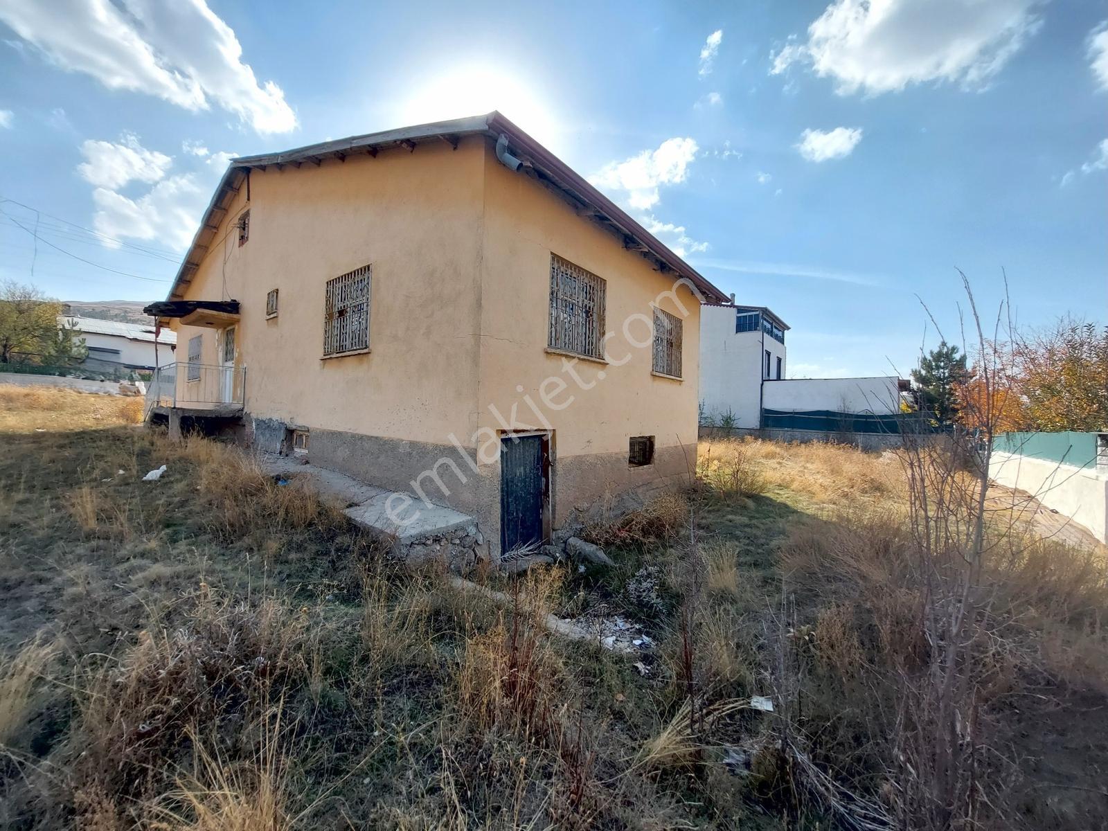 Karşıyaka'da Güney Cephe Müstakil Evli Bitişik İki Parsel Arsa - Görsel 14