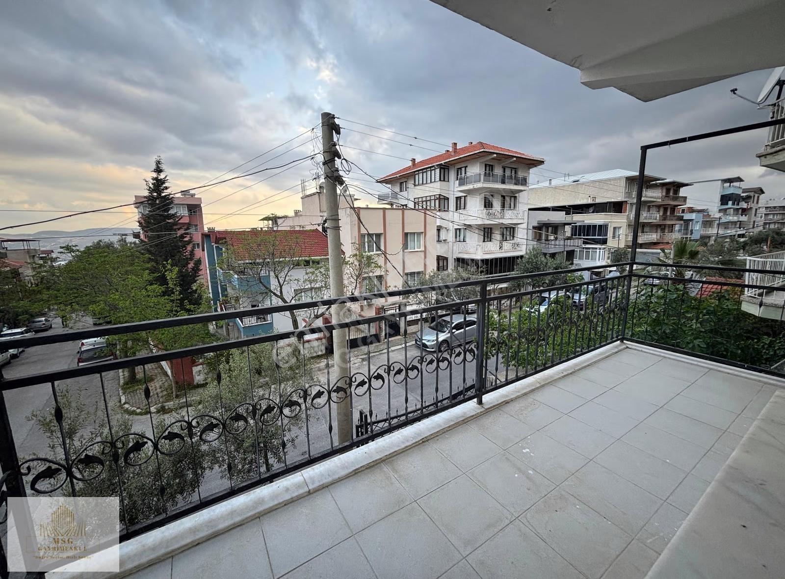 Msg'den Bornova Atatürk Mahallesinde Tadilatlı 3+1 Fırsat Daire - Görsel 40