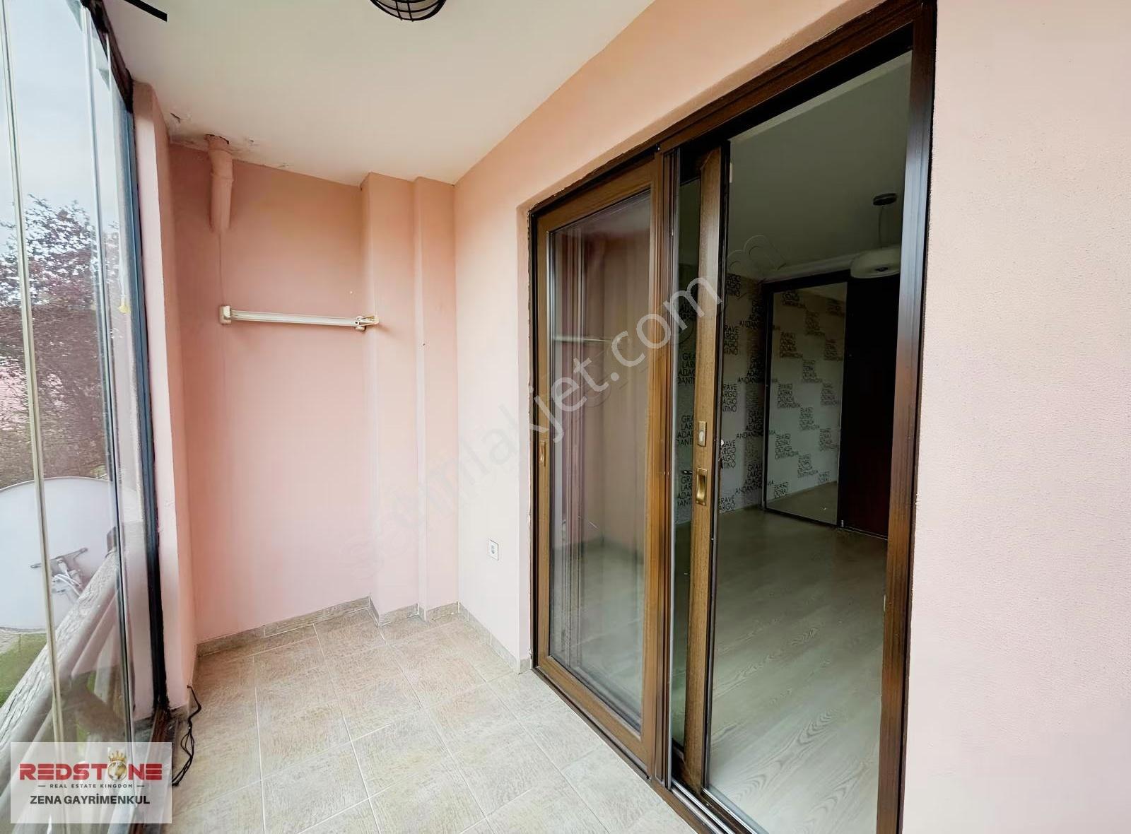 Serdivan'da Şömineli, 5+1 Villa: Avm Yakını, Doğa İçinde - Görsel 2