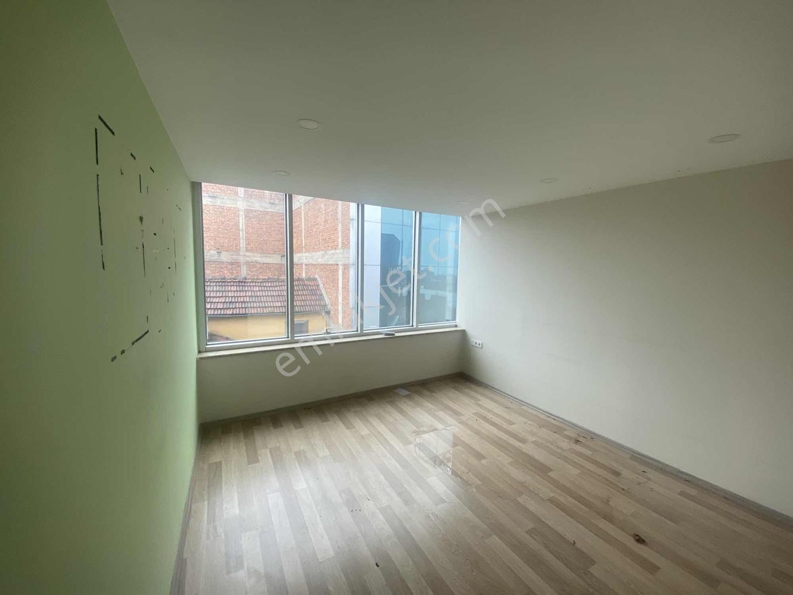 Meydanda Kiralık İş Yeri - Görsel 5