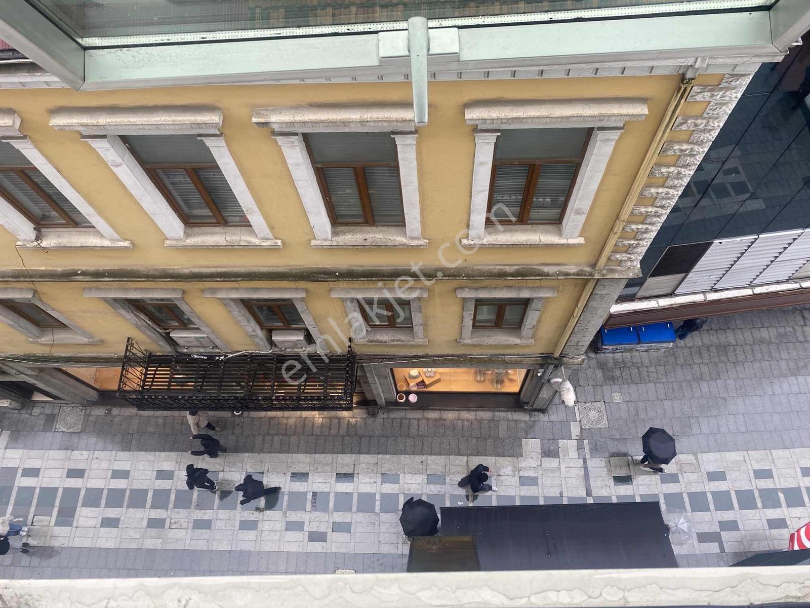 Meydanda Kiralık İş Yeri - Görsel 10