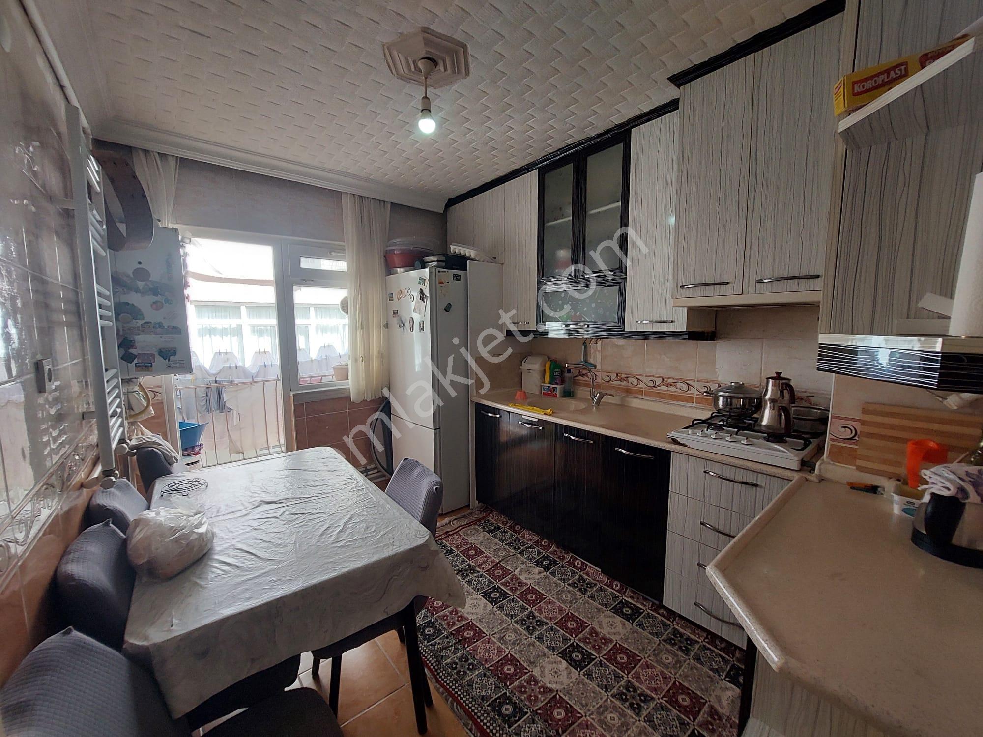 Malazgirt Mah Arakatta Yapılı Metrekaresi Geniş Uygun Fiyatlı Satılık Daire - Görsel 6