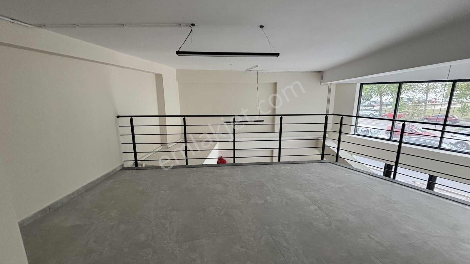 Nadir Lokasyonda | Kurumsal Kullanıma | Kiralık Dükkan - Görsel 3