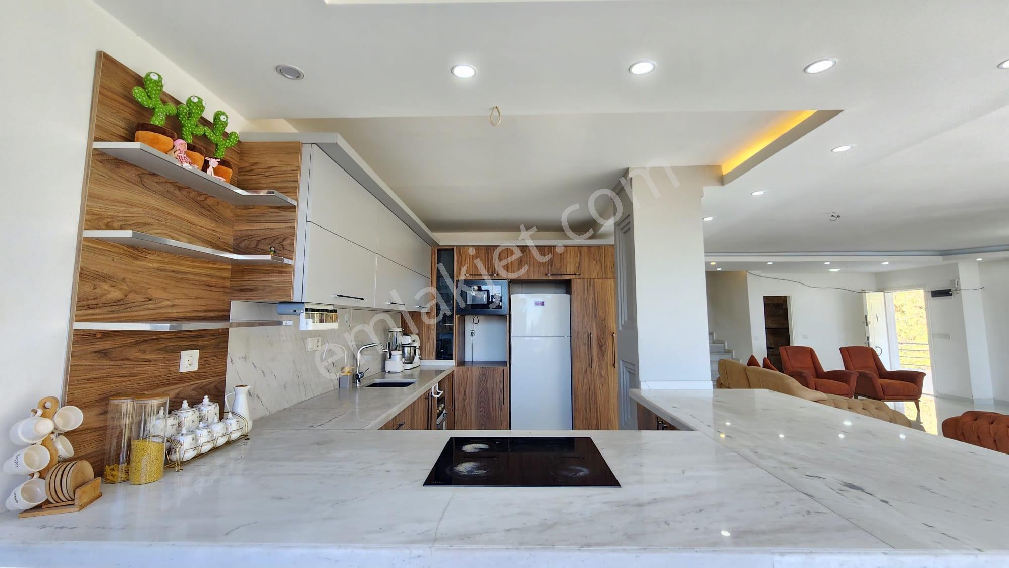 Alanya Tepede 4+1 İki Katlı Ozel Sauna 330 M2 Satılık Villa - Görsel 7