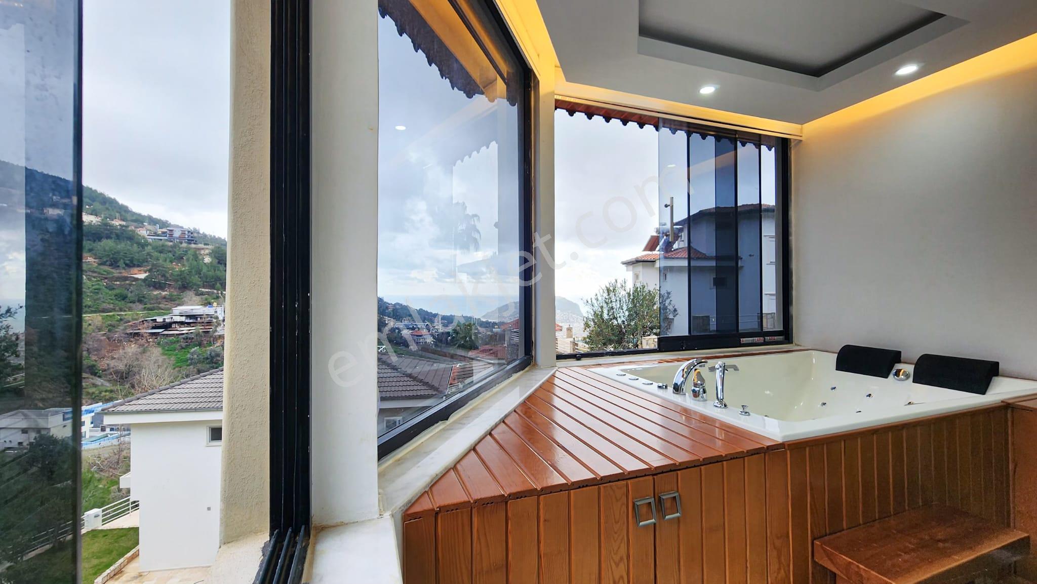 Alanya Tepede 4+1 İki Katlı Ozel Sauna 330 M2 Satılık Villa - Görsel 22