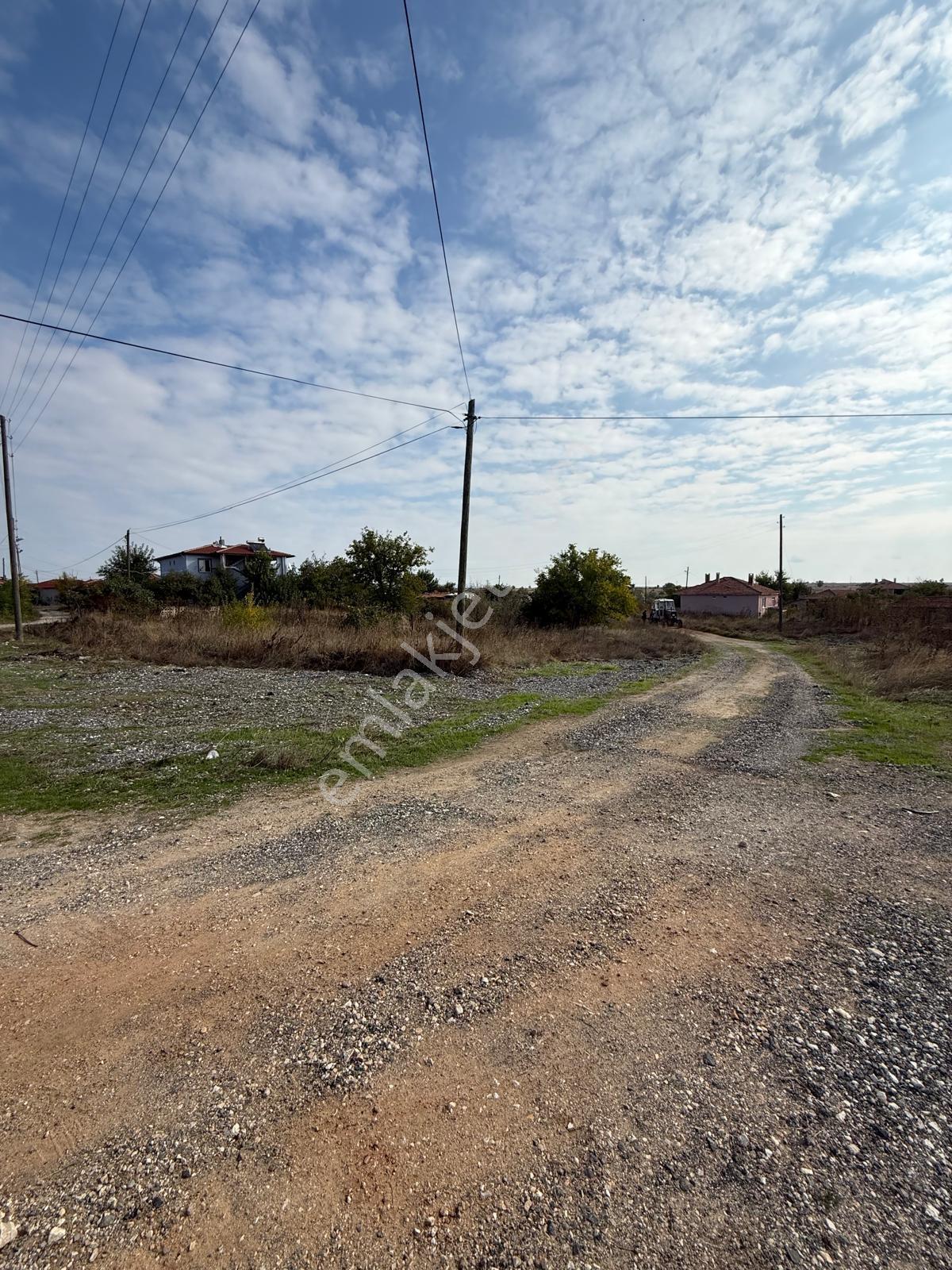 Newcıty Emlaktan Üsküpdere Köy Merkezinde Köşe Arsa 607 M2 - Görsel 6