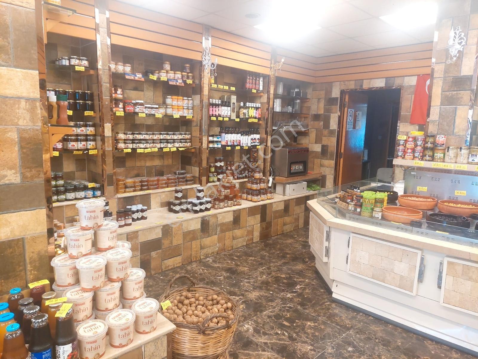 Atıfbey'de Merkezi Konumda, Kiracılı Satılık Dükkan - Görsel 13