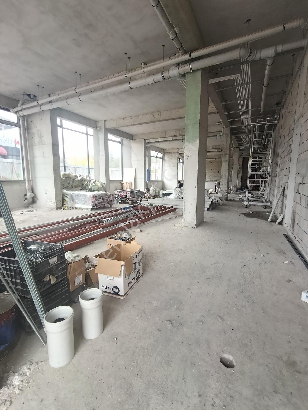 Polat Livedan Fortex Batı Konutları Geniş Cephe Satılık Dükkan - Görsel 8