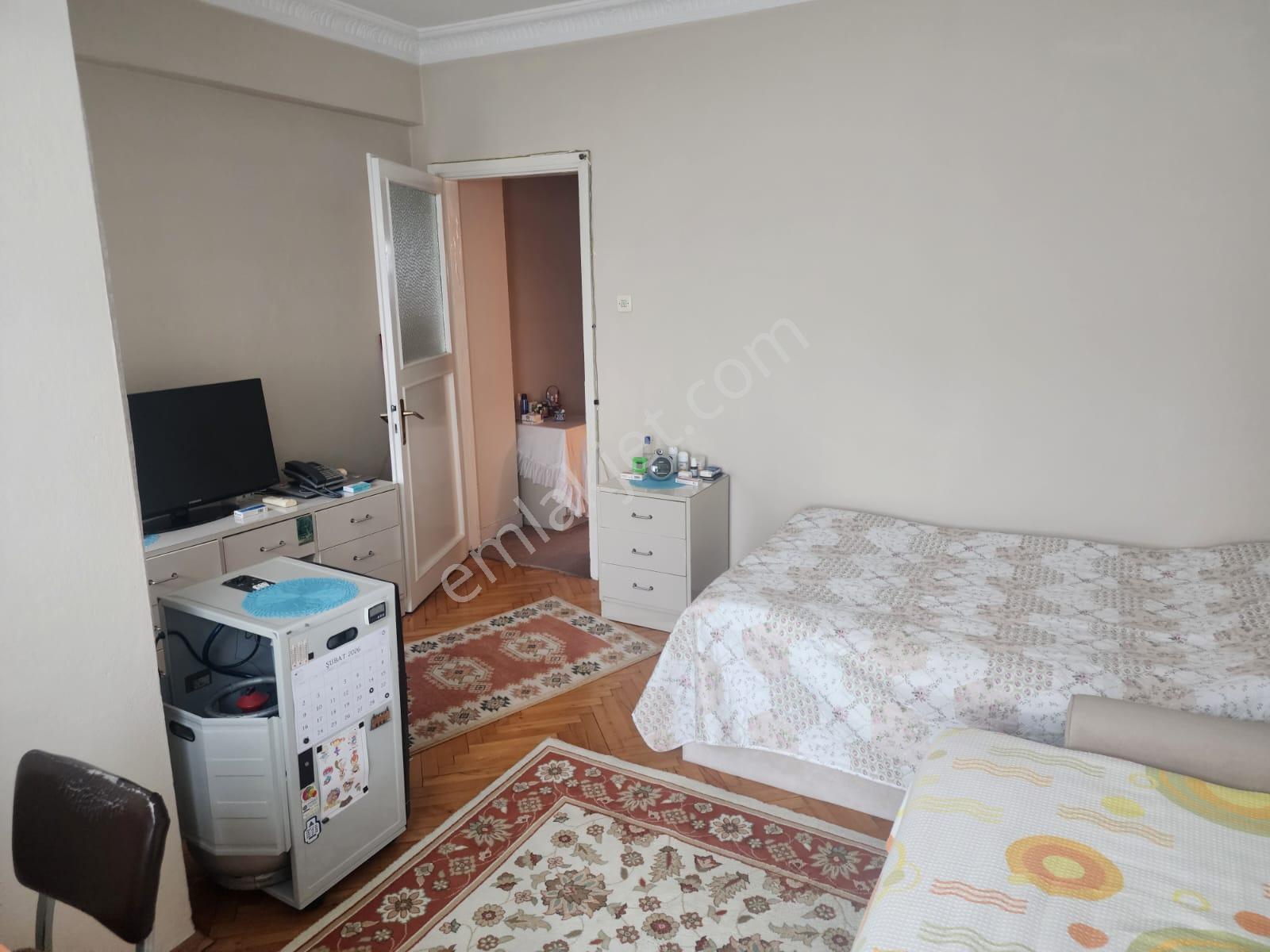 Üsküdar Bağlarbaşı’nda Metroya Yakın Önü Açık Geniş 2+1 Daire - Görsel 8