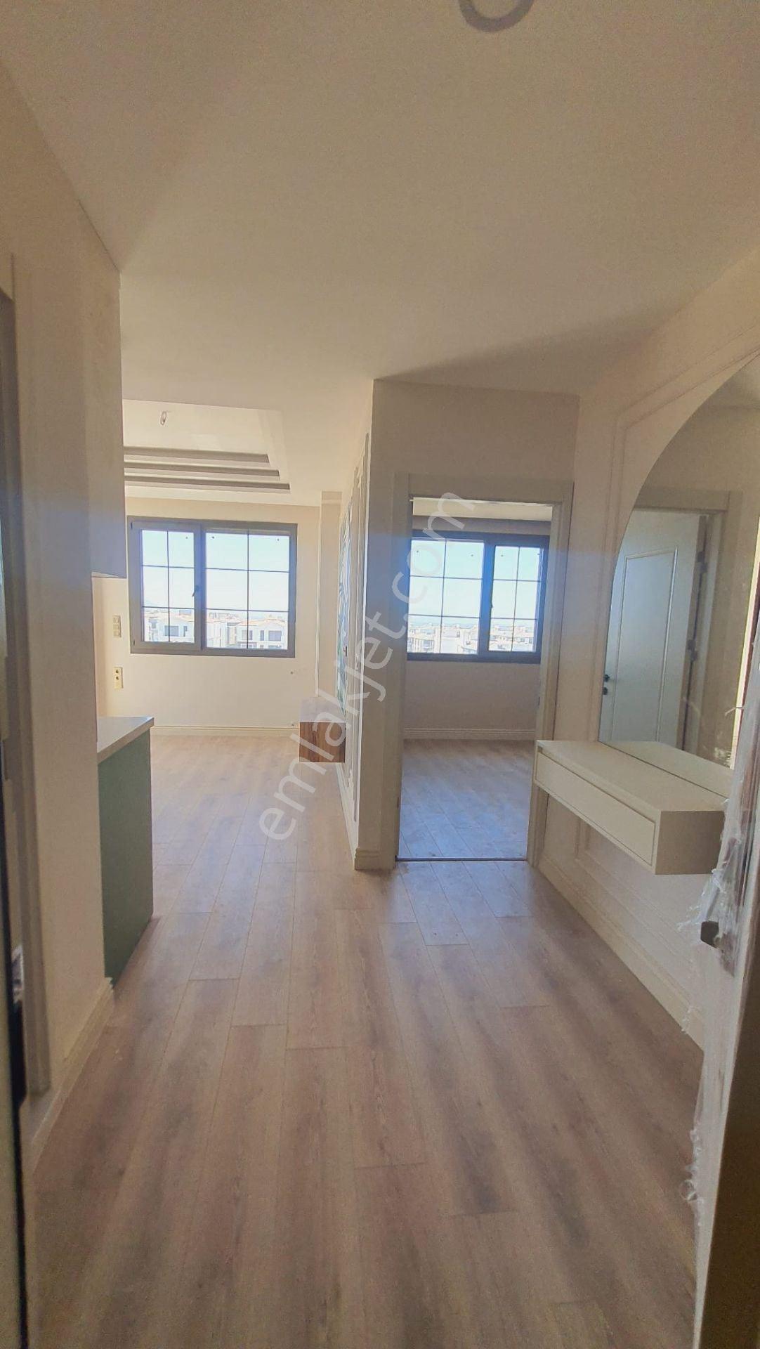 Deniz Ve Doğa Manzaralı Balkonlu Aydınlık Sıfır Satılık Daire - Görsel 2