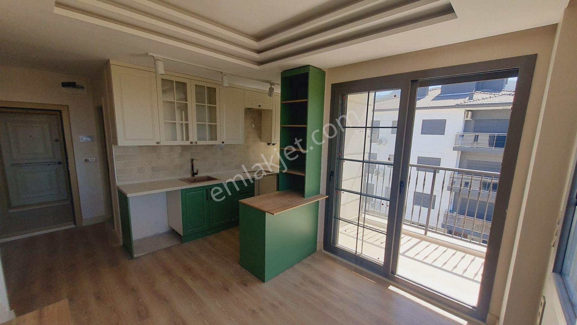 Deniz Ve Doğa Manzaralı Balkonlu Aydınlık Sıfır Satılık Daire - Görsel 19