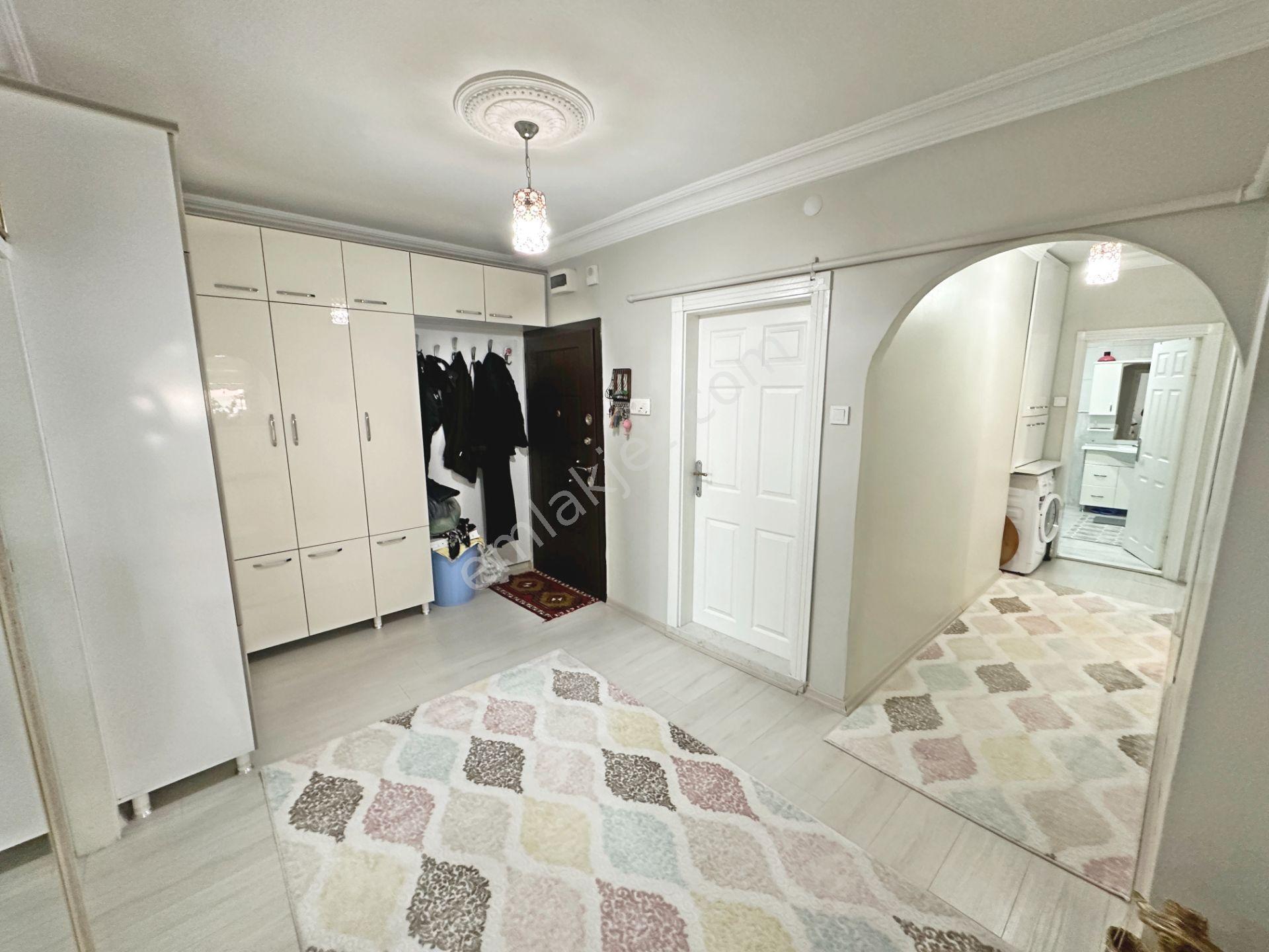 Dikimevi Metroya Yürüme Mesafesinde Manzaralı Full Yapılı Çift Balkonlu 3+1 Satılık Daire - Görsel 33
