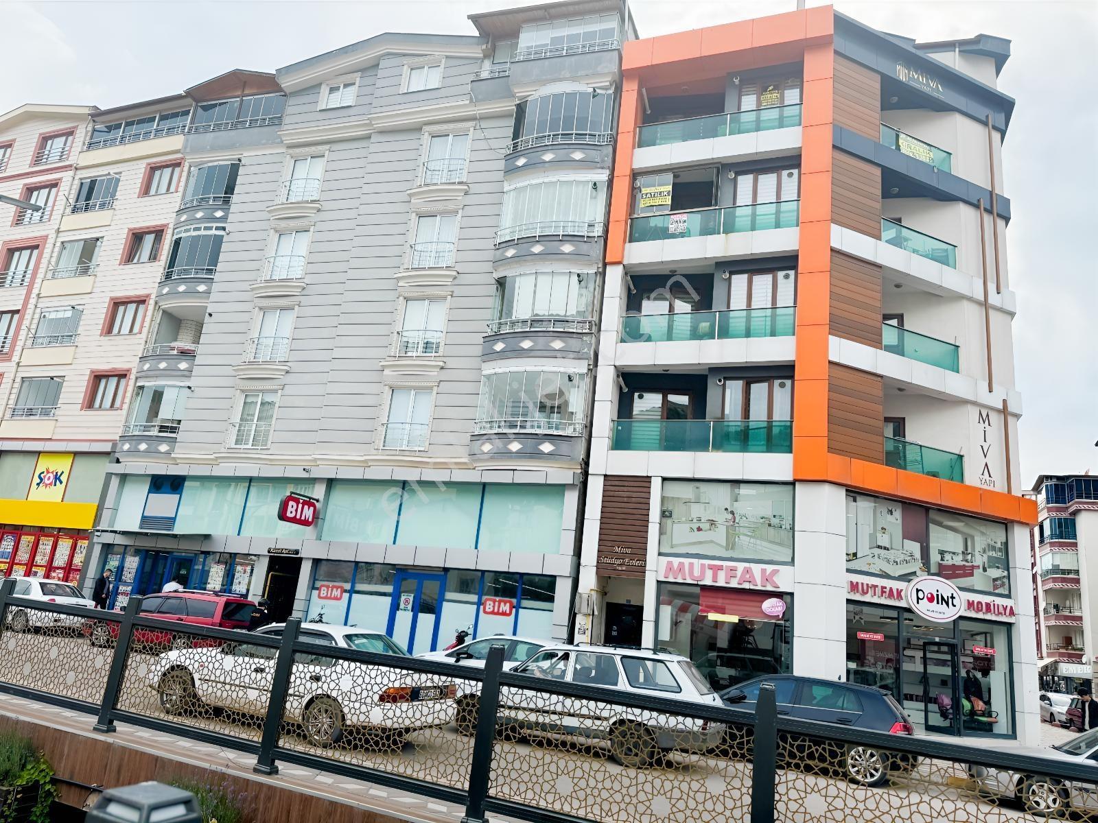 Cam Balkonlu Lüx Eşyalı Mobilyalı 1+1 Anayol Üstünde Satılık - Görsel 23