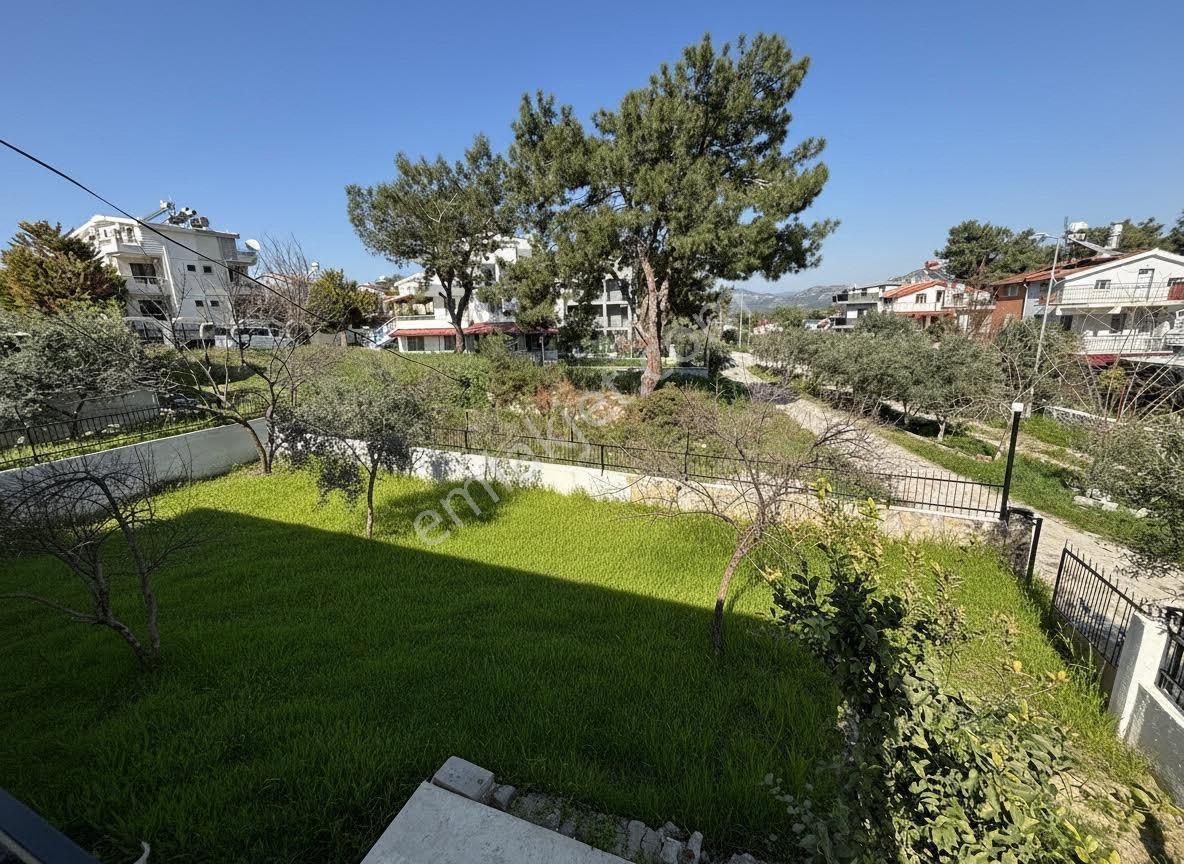 Kuşadasında Özel Havuzlu Sürekli Kiralık Villa - Görsel 18