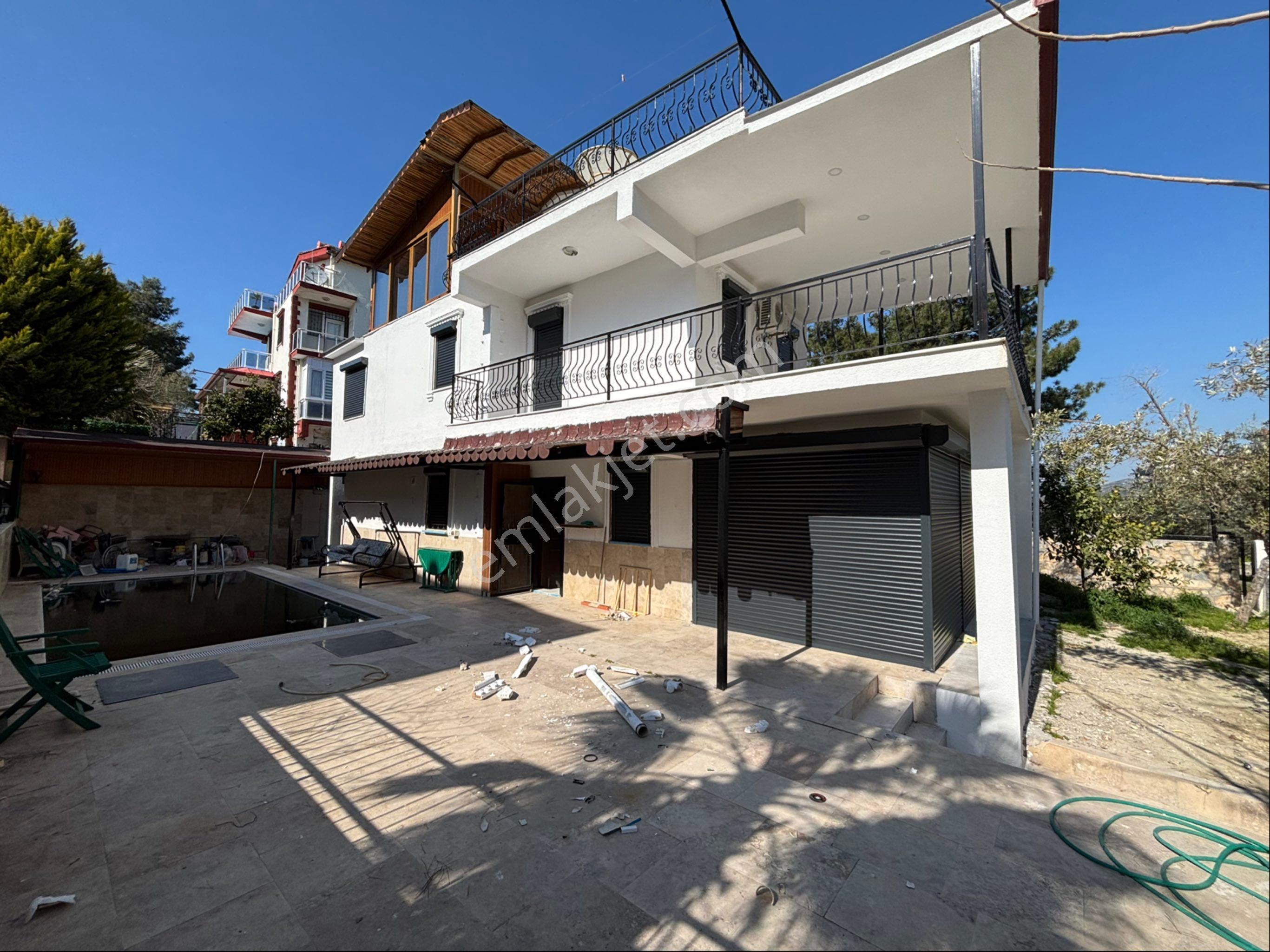 Kuşadasında Özel Havuzlu Sürekli Kiralık Villa - Görsel 26