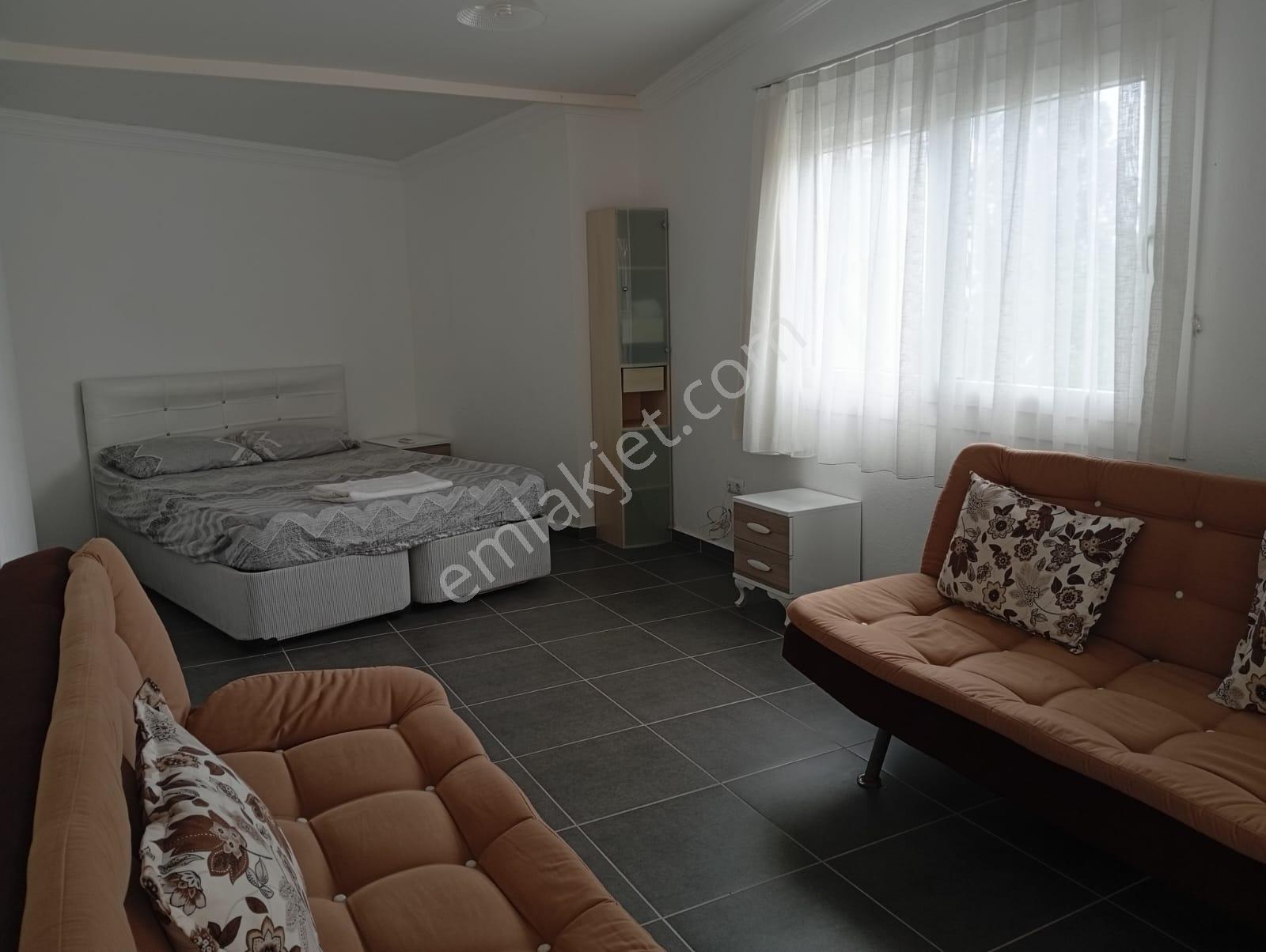 Aydın Didim Akbük Merkez'de Günlük Kiralık Denize Sıfır Eşyalı Bahçeli Müstakil Ev - Görsel 29
