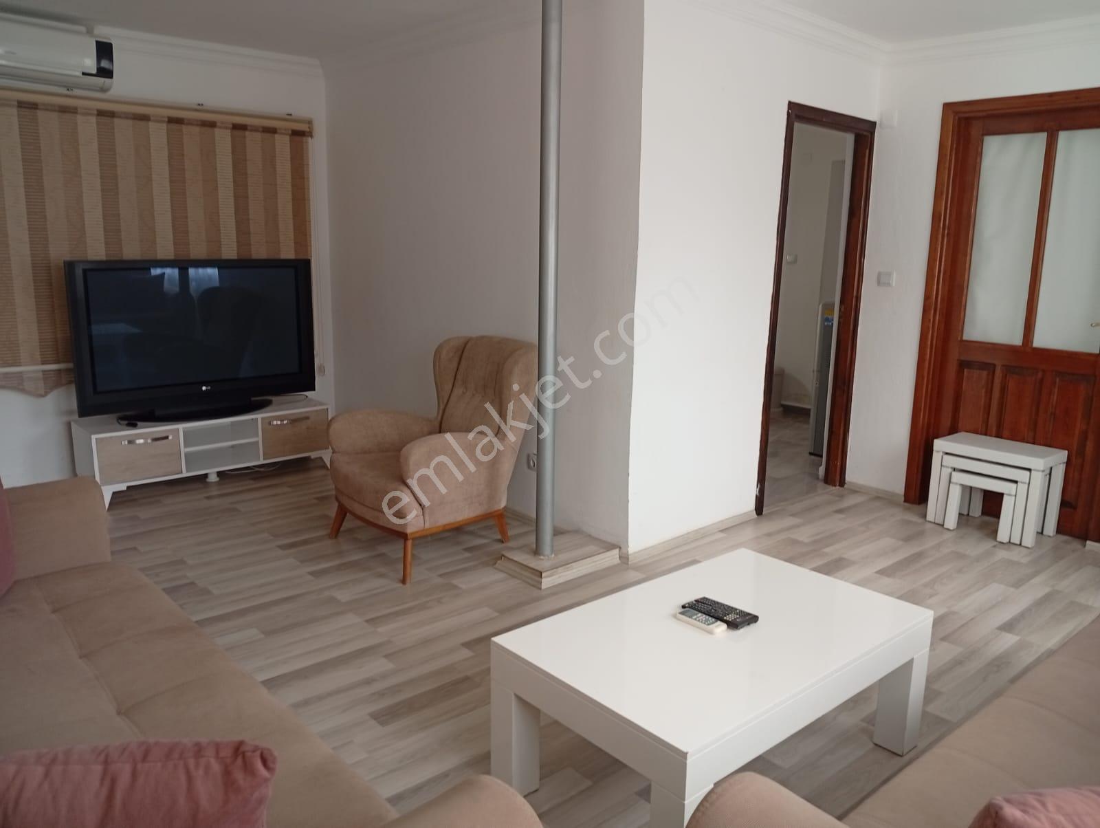 Aydın Didim Akbük Merkez'de Günlük Kiralık Denize Sıfır Eşyalı Bahçeli Müstakil Ev - Görsel 15